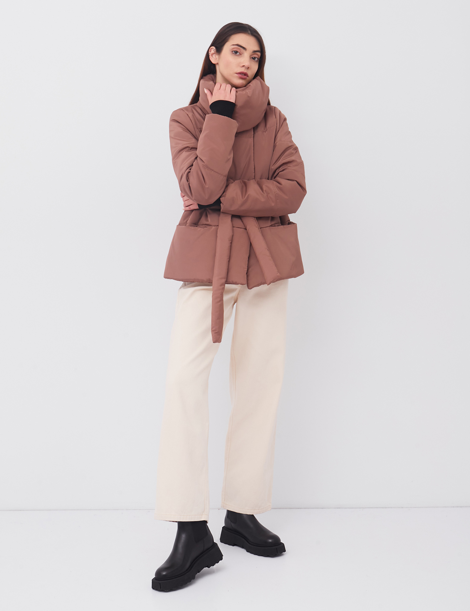Картинка Жіноча світло-коричнева куртка