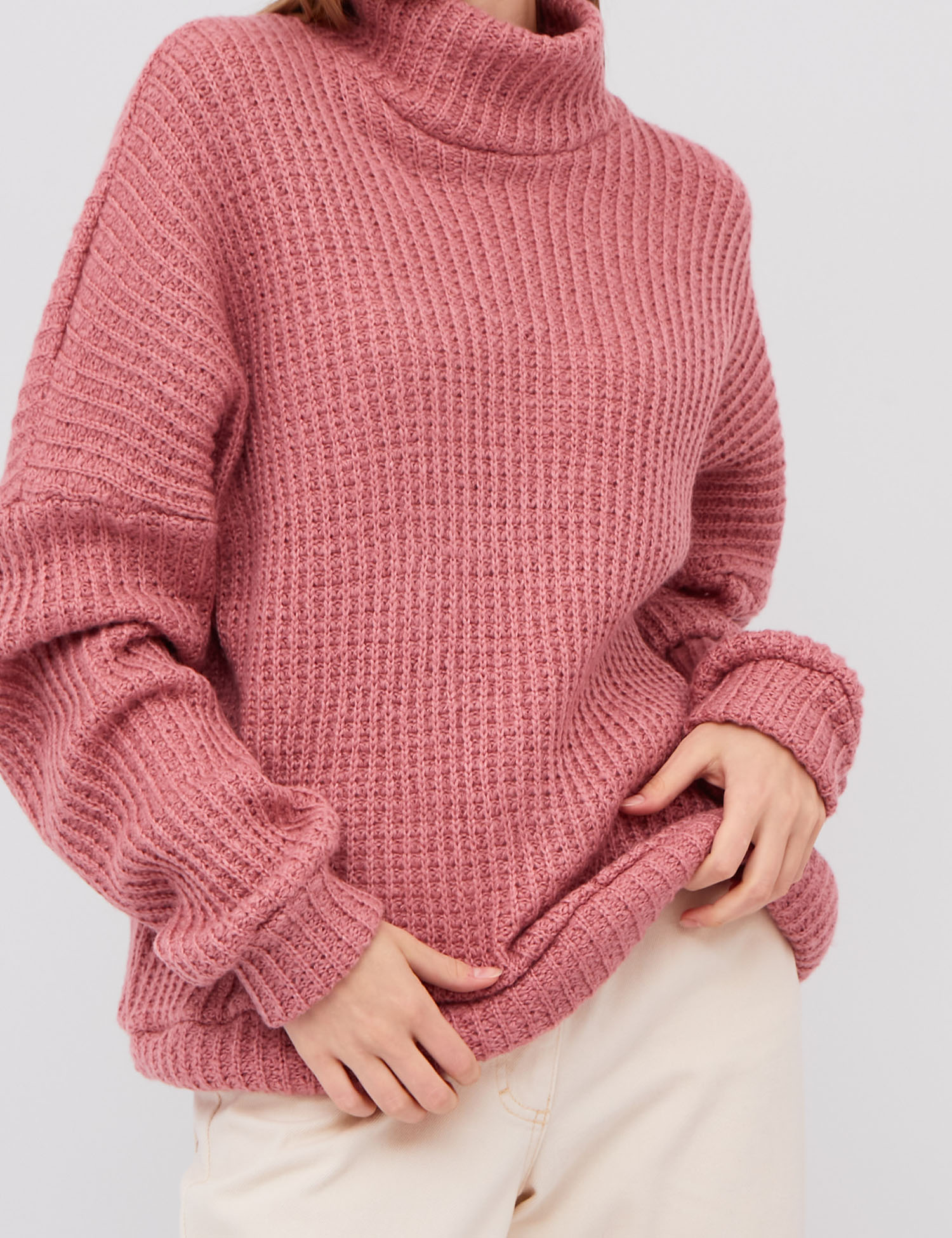 Картинка Жіночий рожевий в'язаний светр