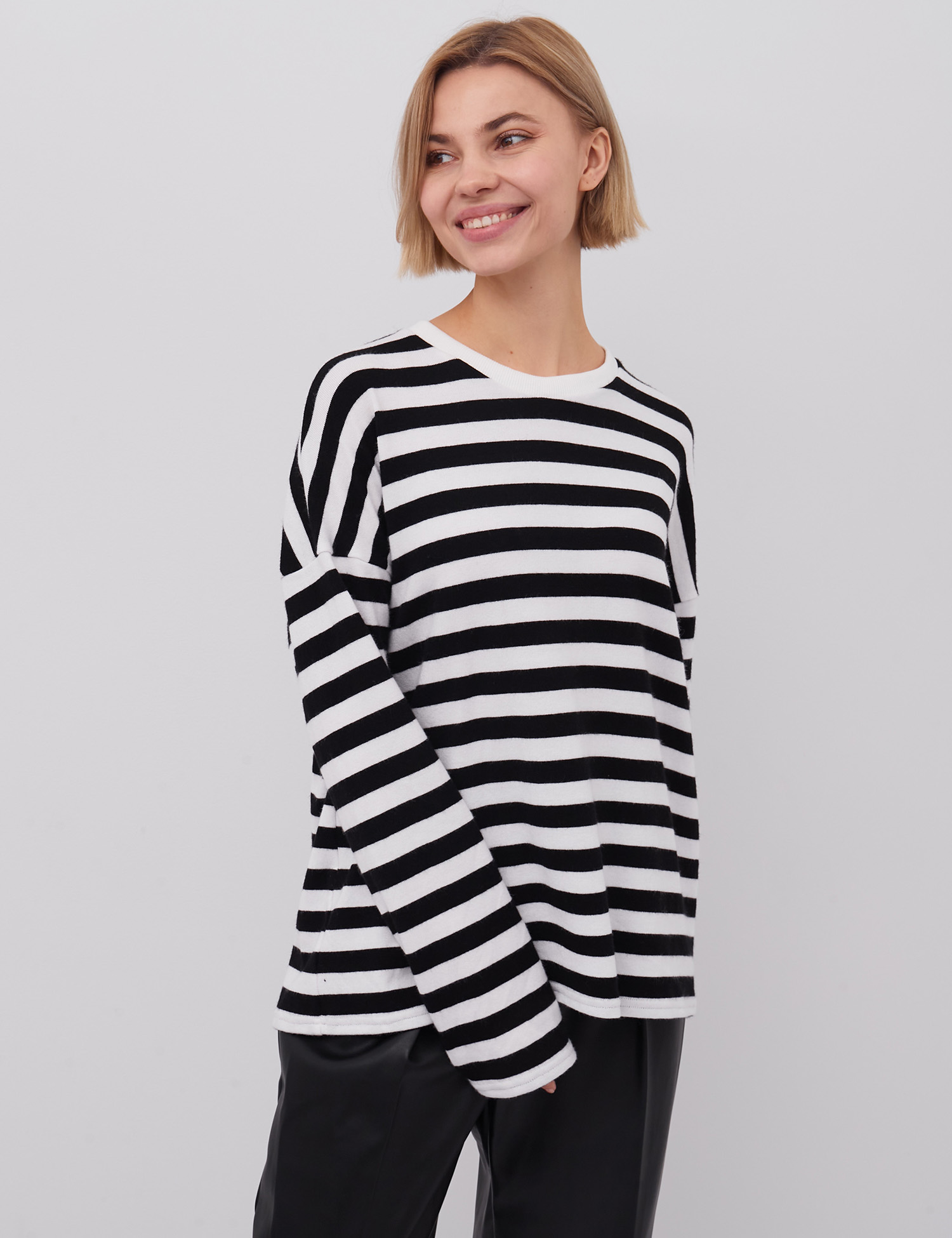 Картинка Чорно-білий світшот