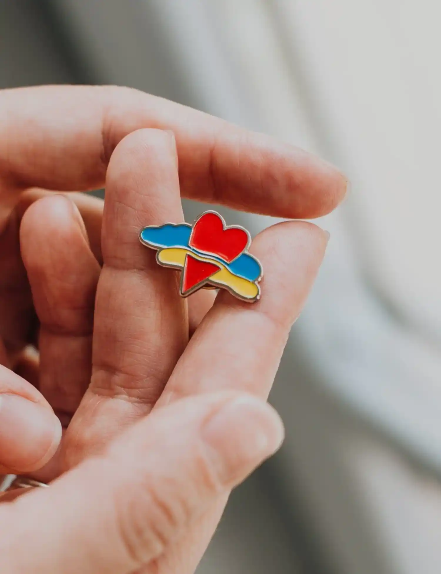 Картинка Пін «Україна в серці»