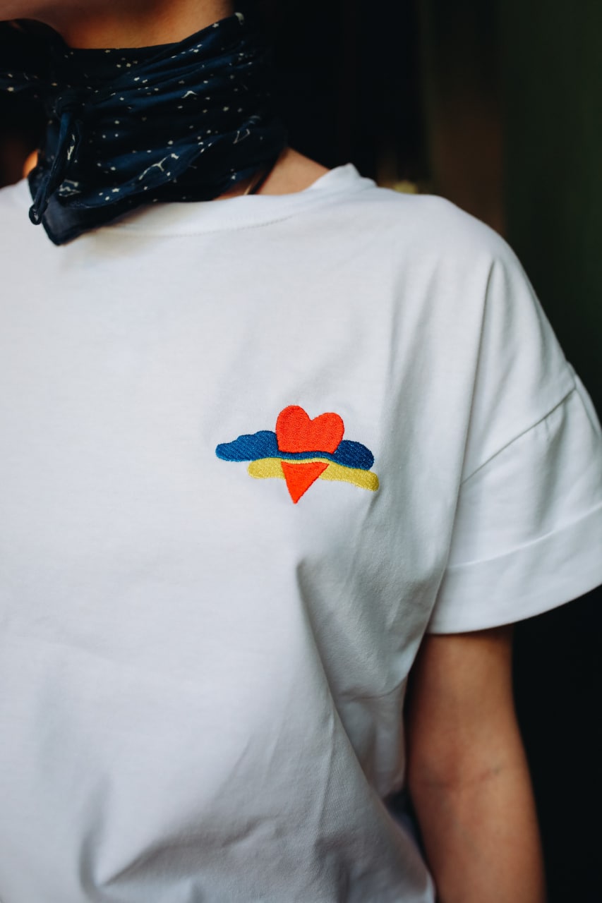 Картинка Футболка біла
