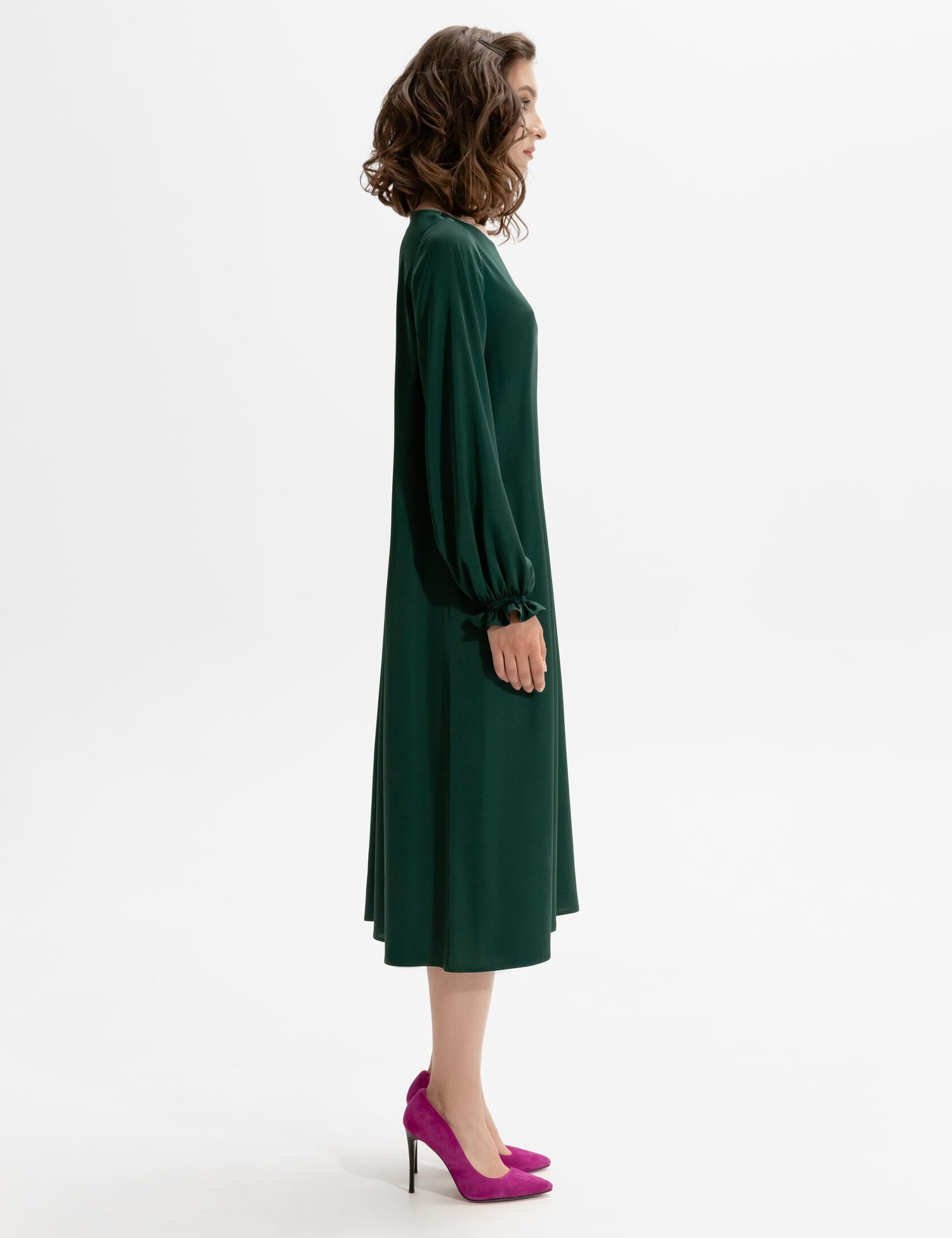Картинка Темно-зелена шовкова сукня з поясом