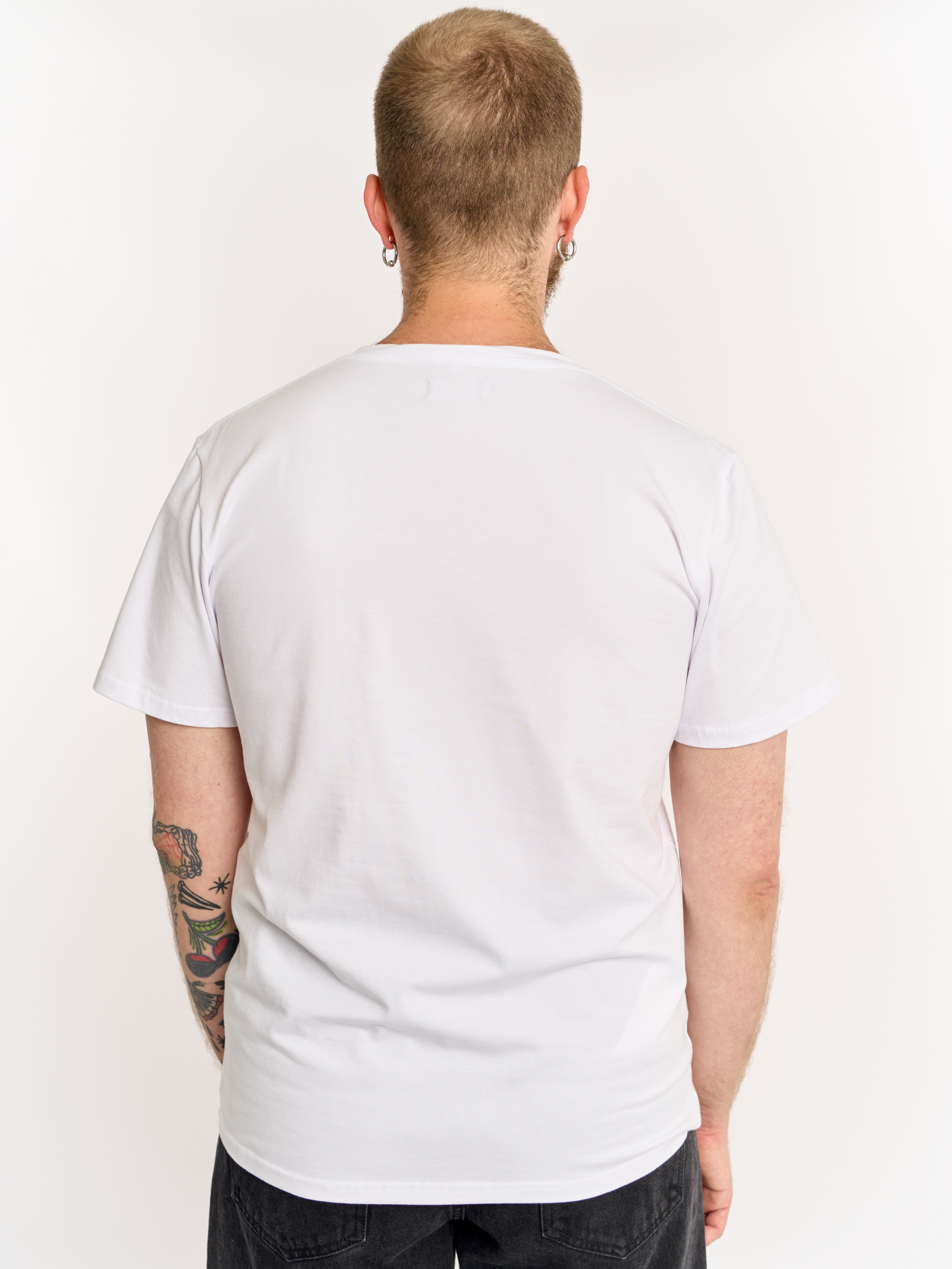 Картинка Біла футболка з принтом бавовна