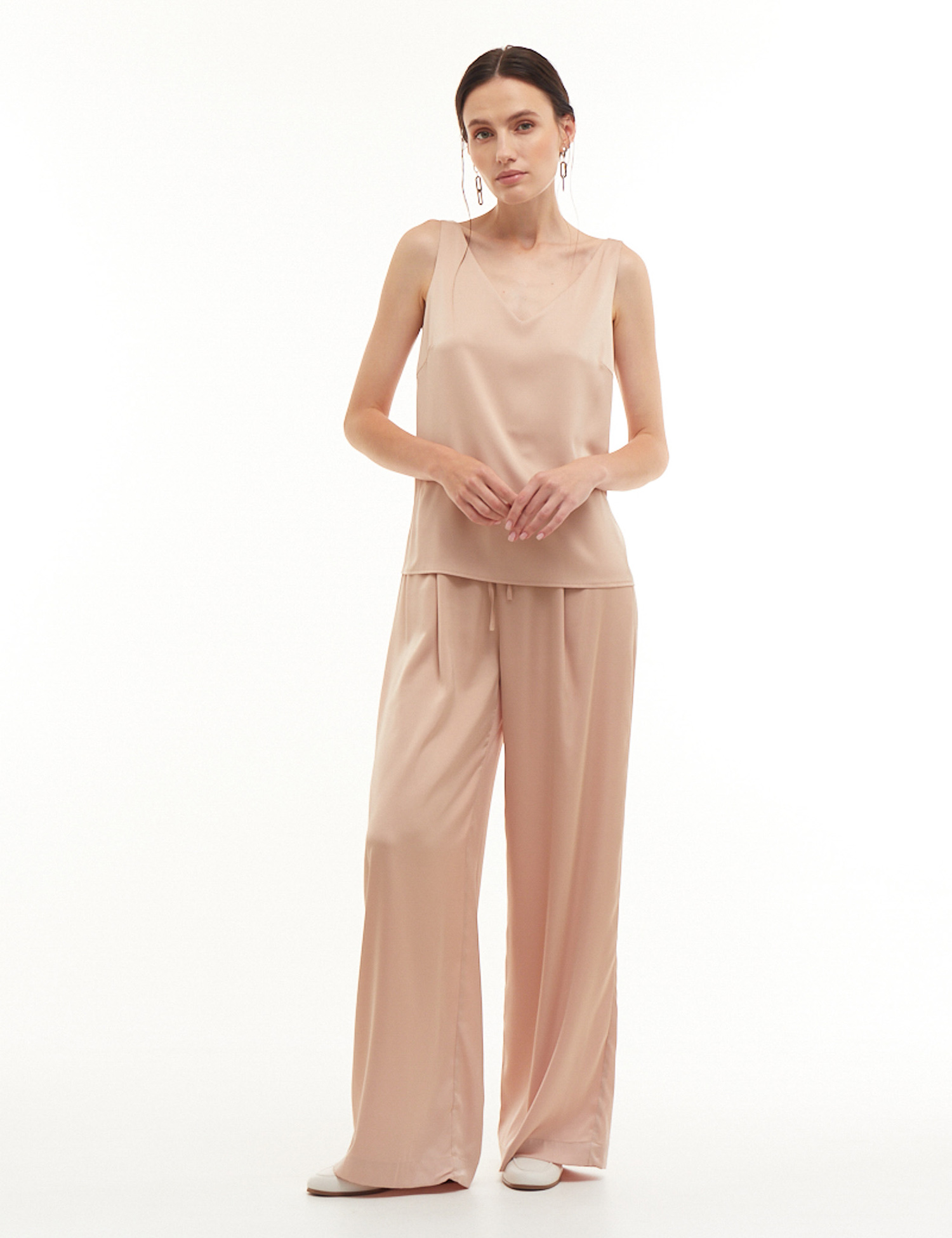 Картинка Топ бежевий