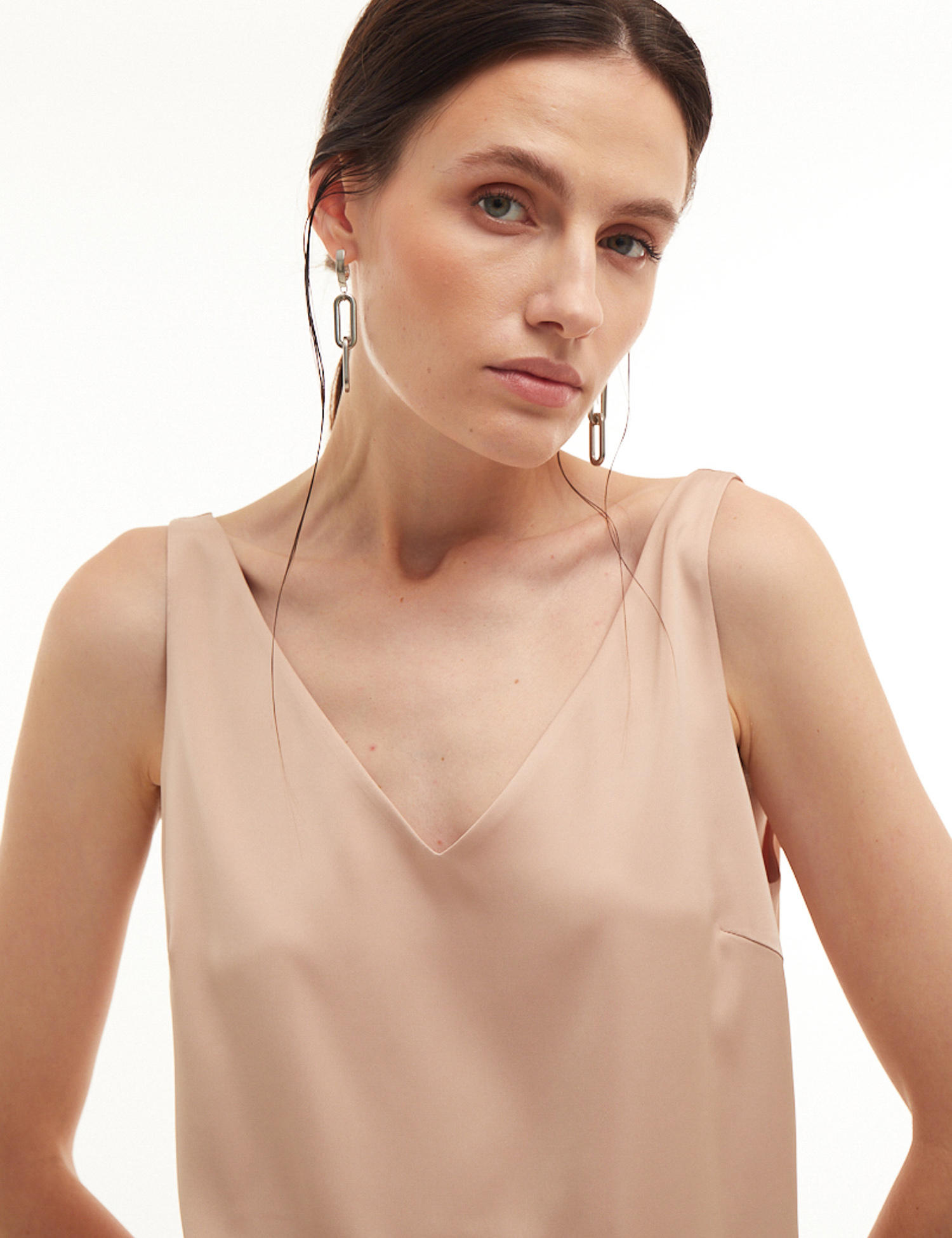 Картинка Топ бежевий