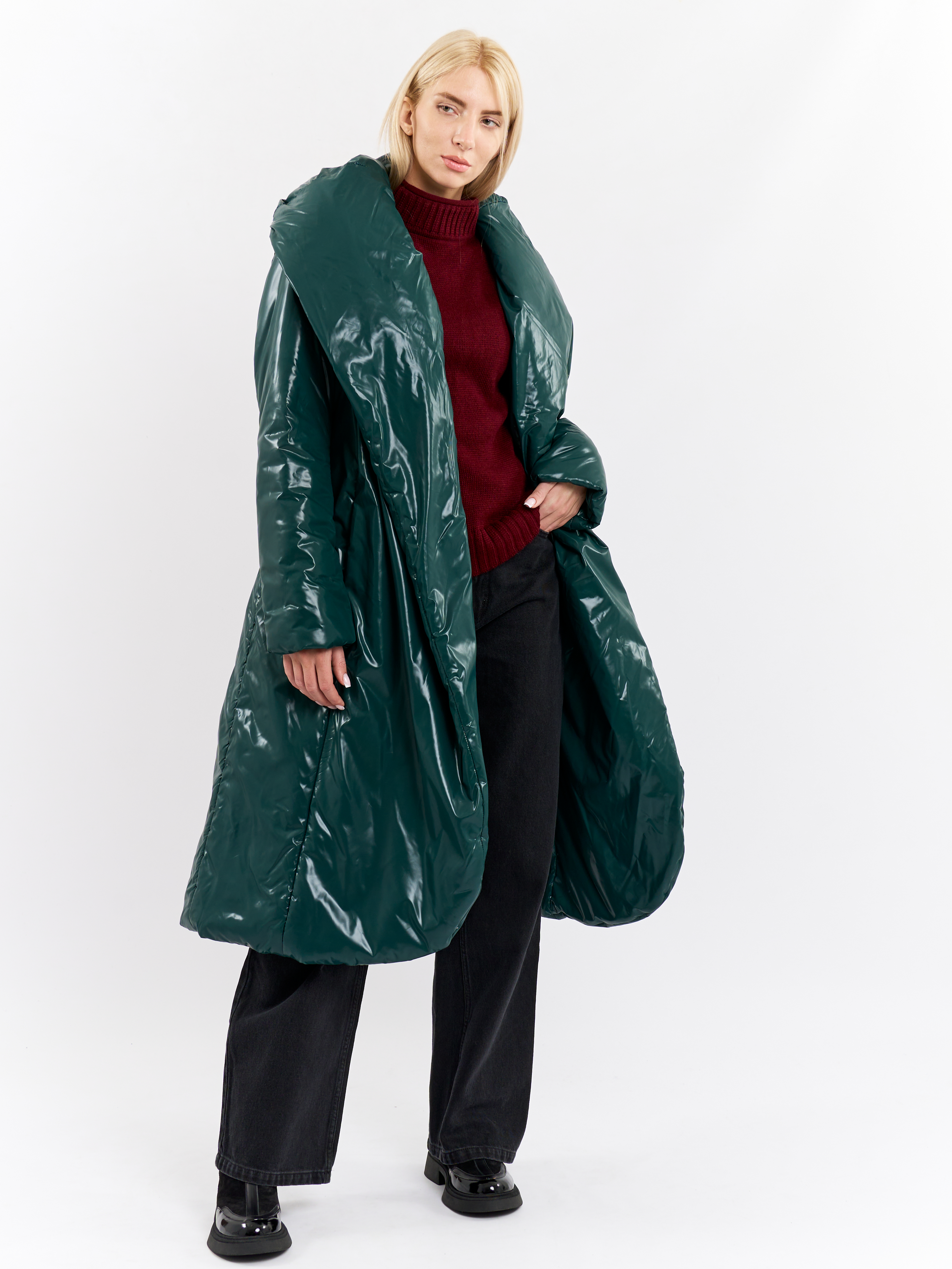 Картинка Темно-зелений пуховик