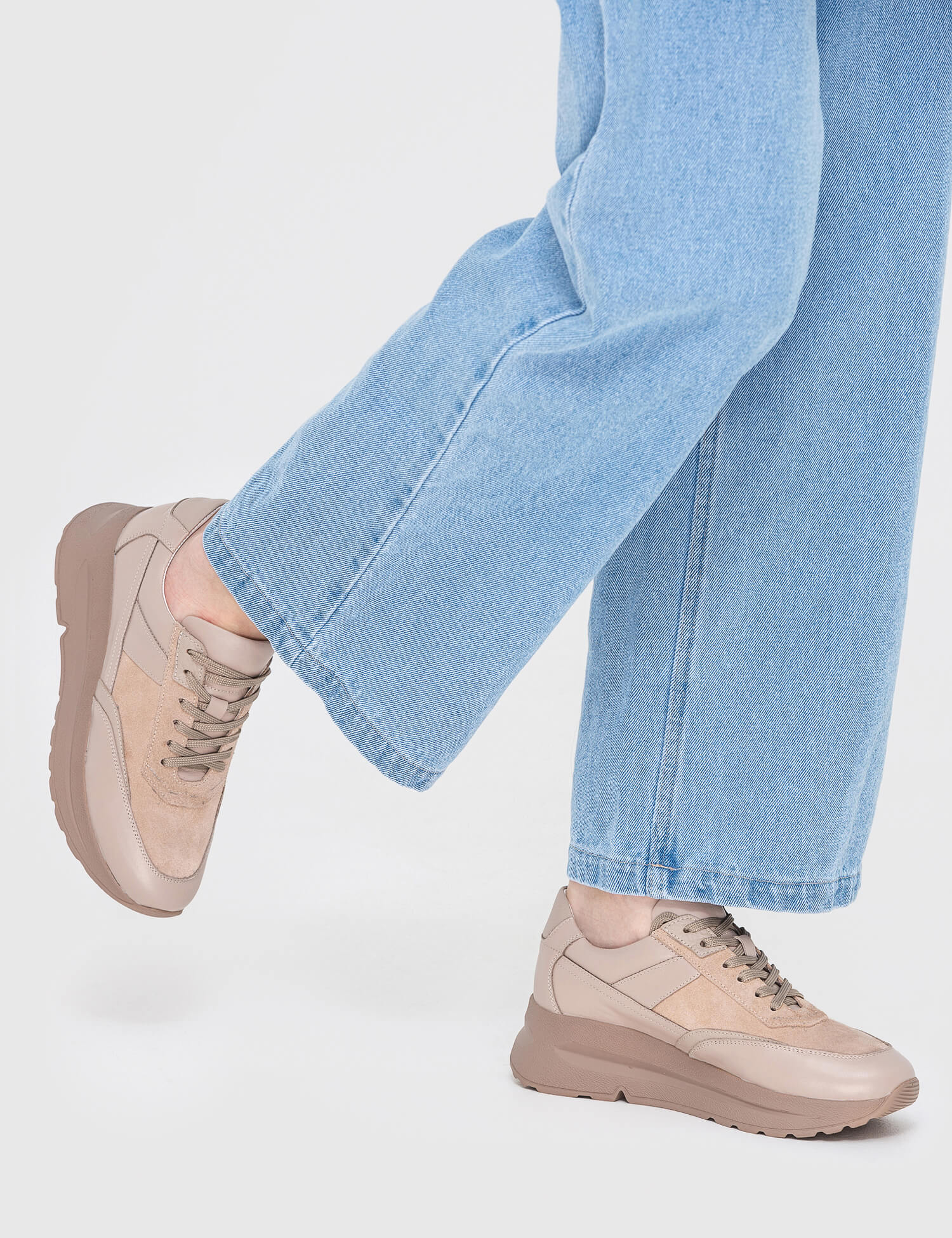 Картинка Бежеві кросівки