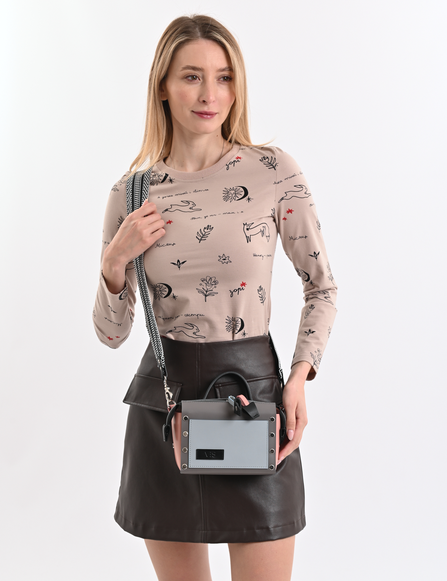 Картинка Сумка темно-сіра з блакитною кишенею