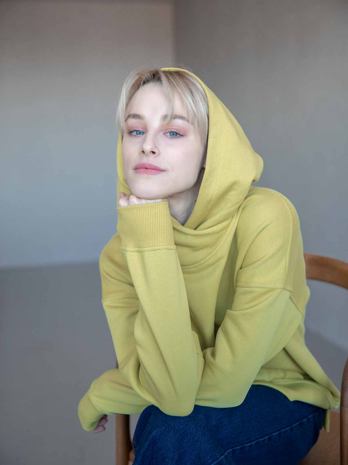 Картинка Світло-зелений худі 