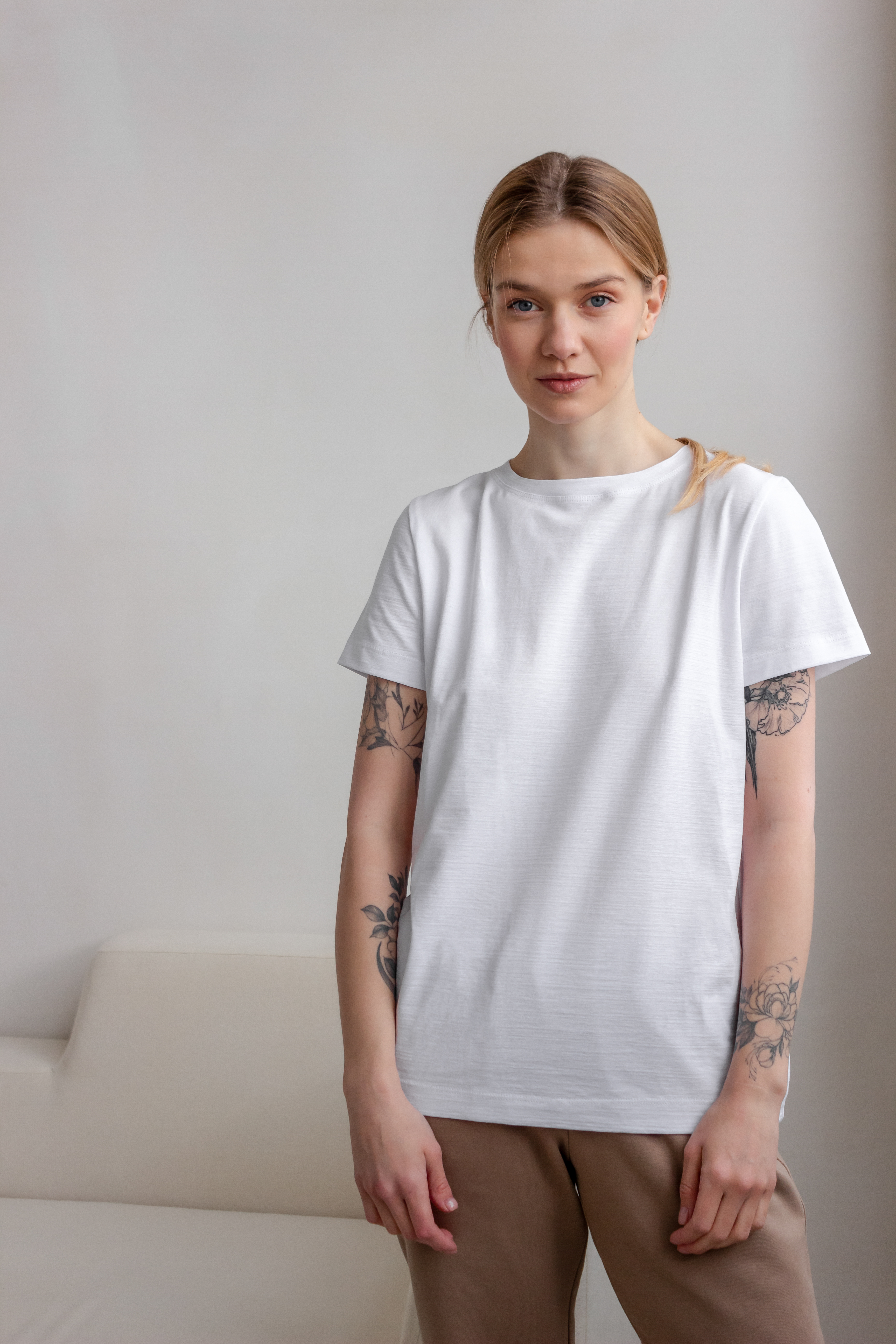 Картинка Біла футболка