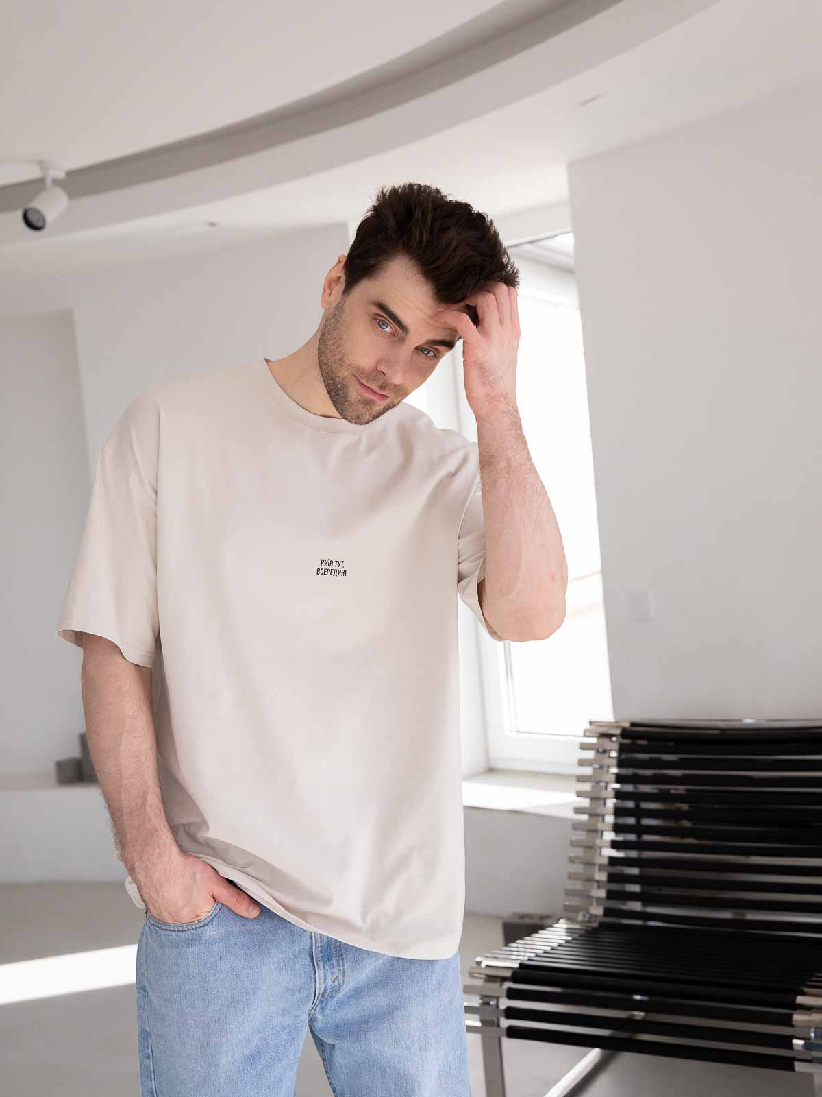 Картинка Футболка бежева