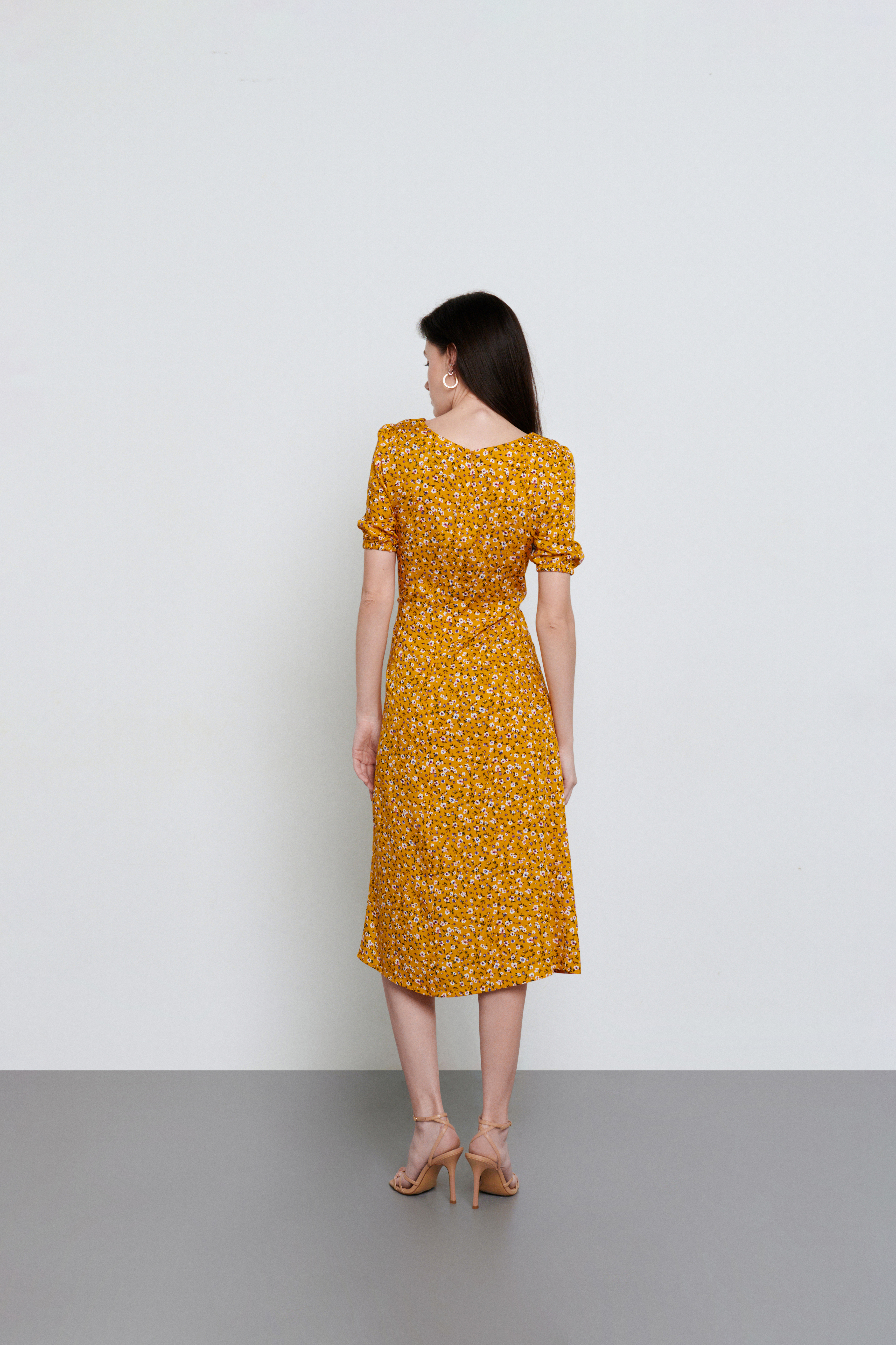 Картинка Жовта сукня