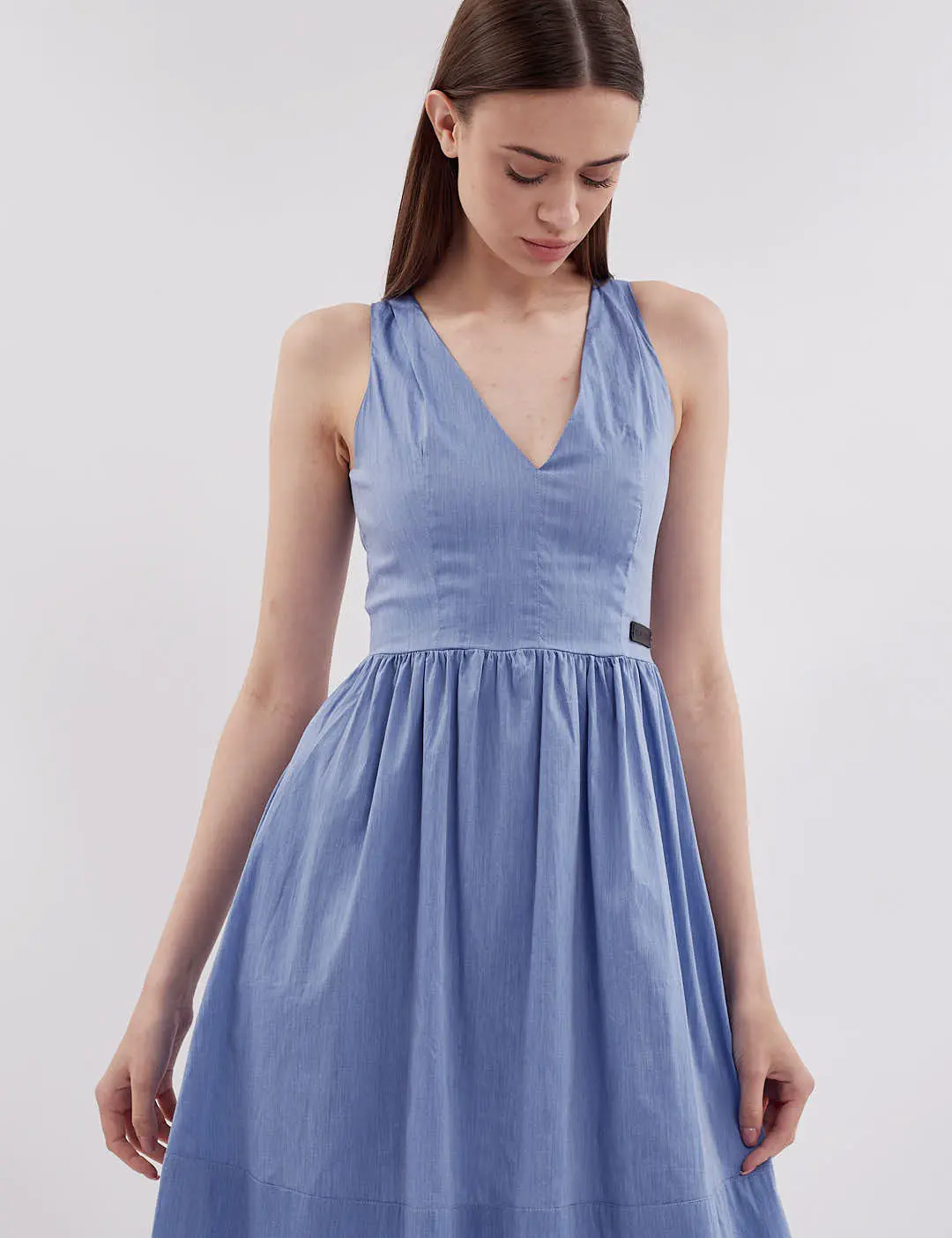 Картинка Сукня міні блакитна з відкритою спиною