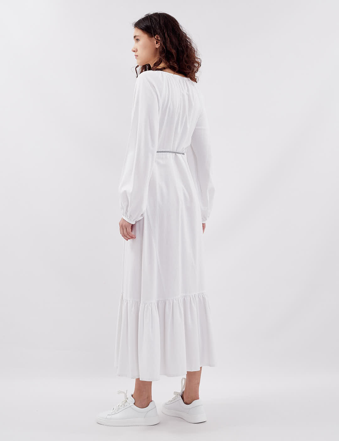 Картинка Вишита сукня міді біла