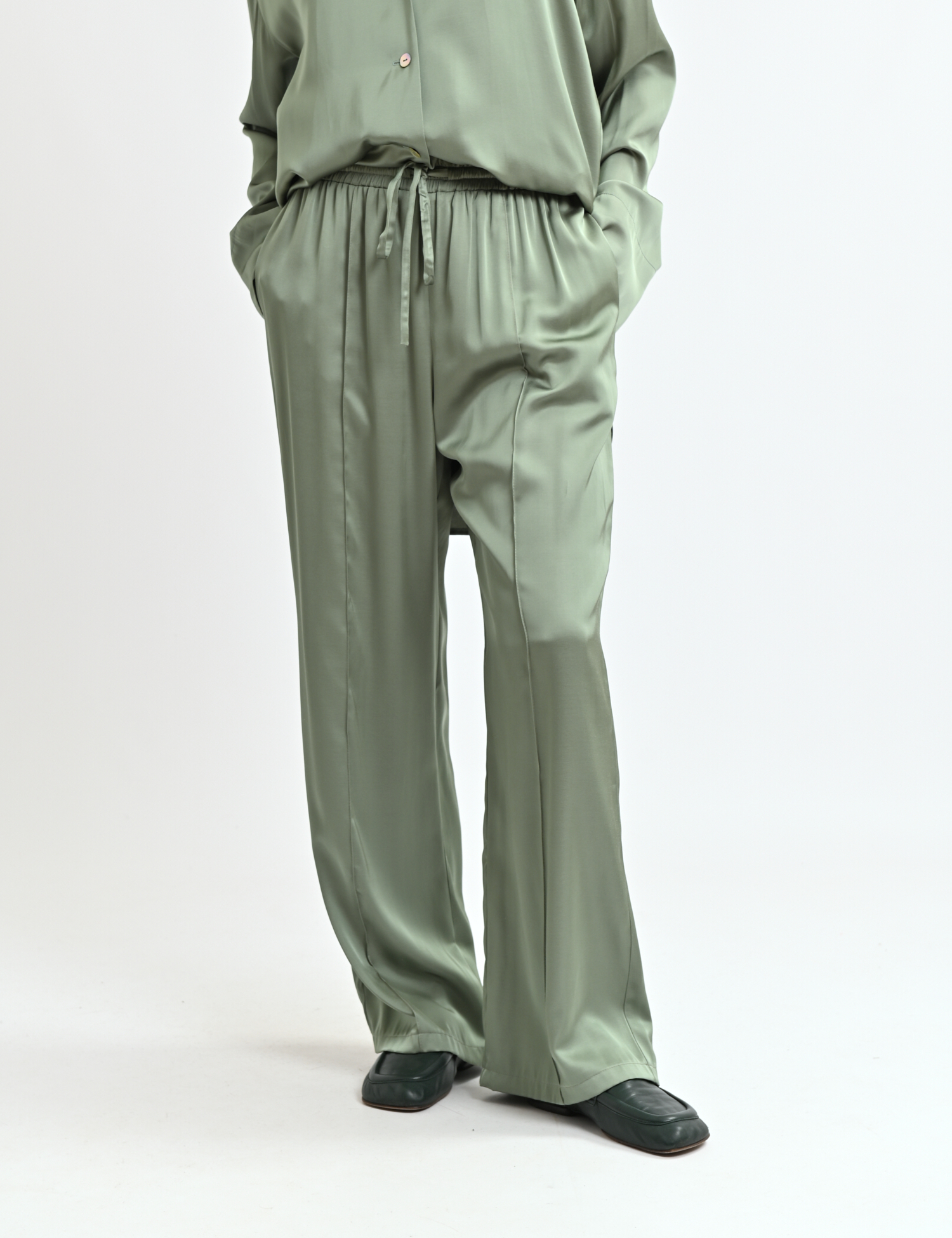 Картинка Брюки світло-зелені