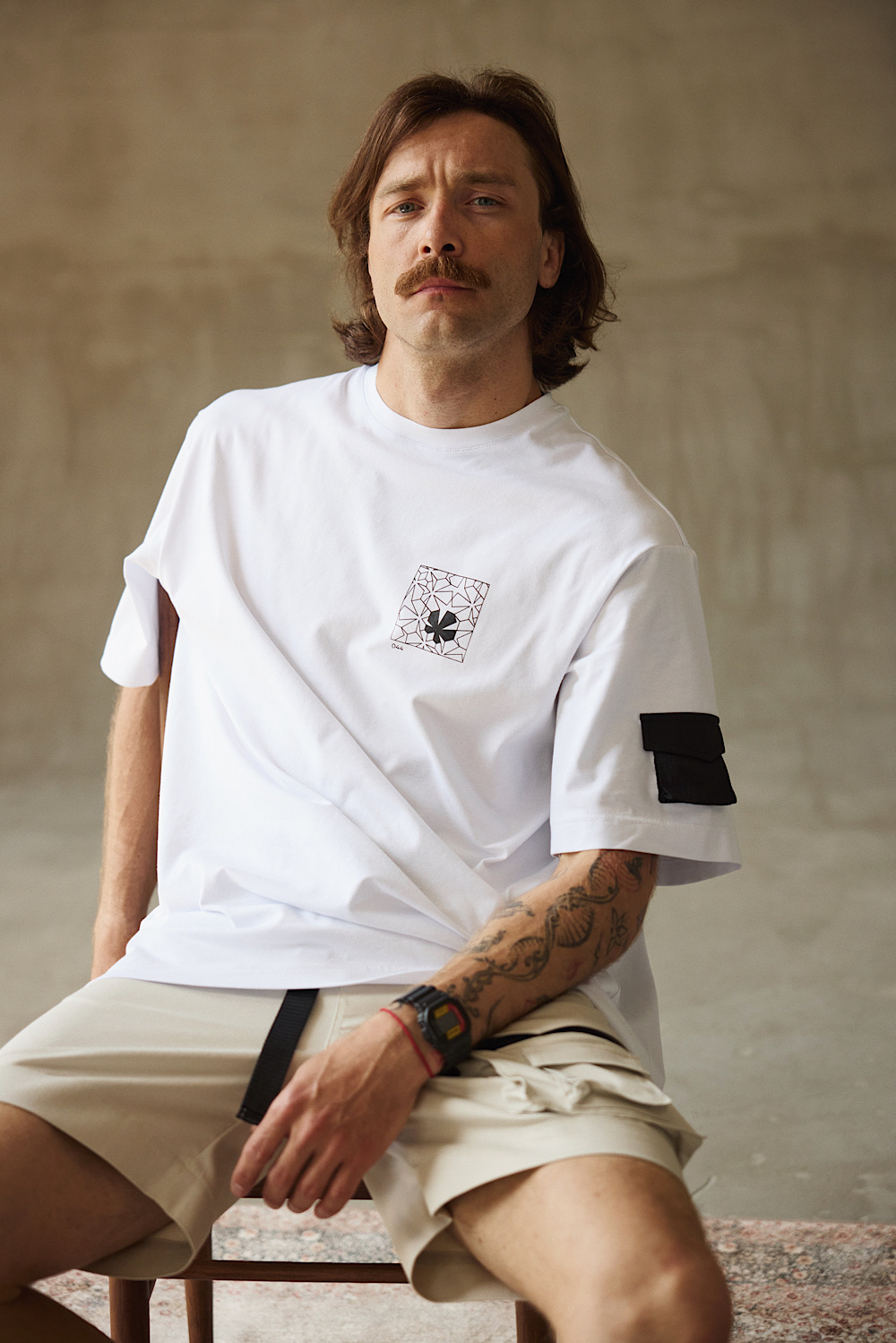 Картинка Біла футболка "Каштани"