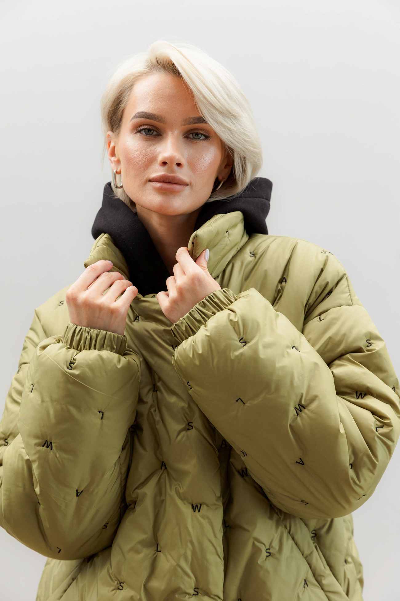 Картинка Зелена куртка