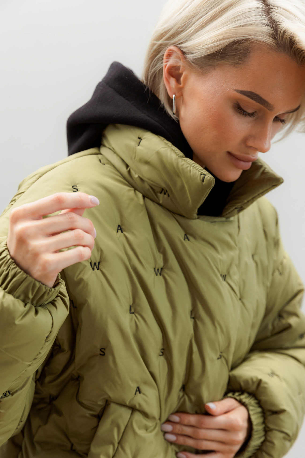 Картинка Зелена куртка