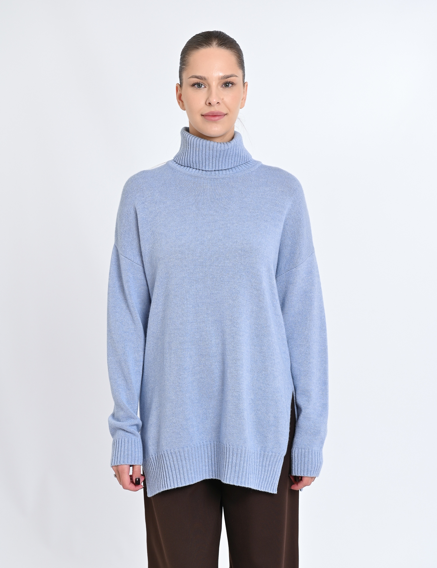 Картинка Светр блакитний