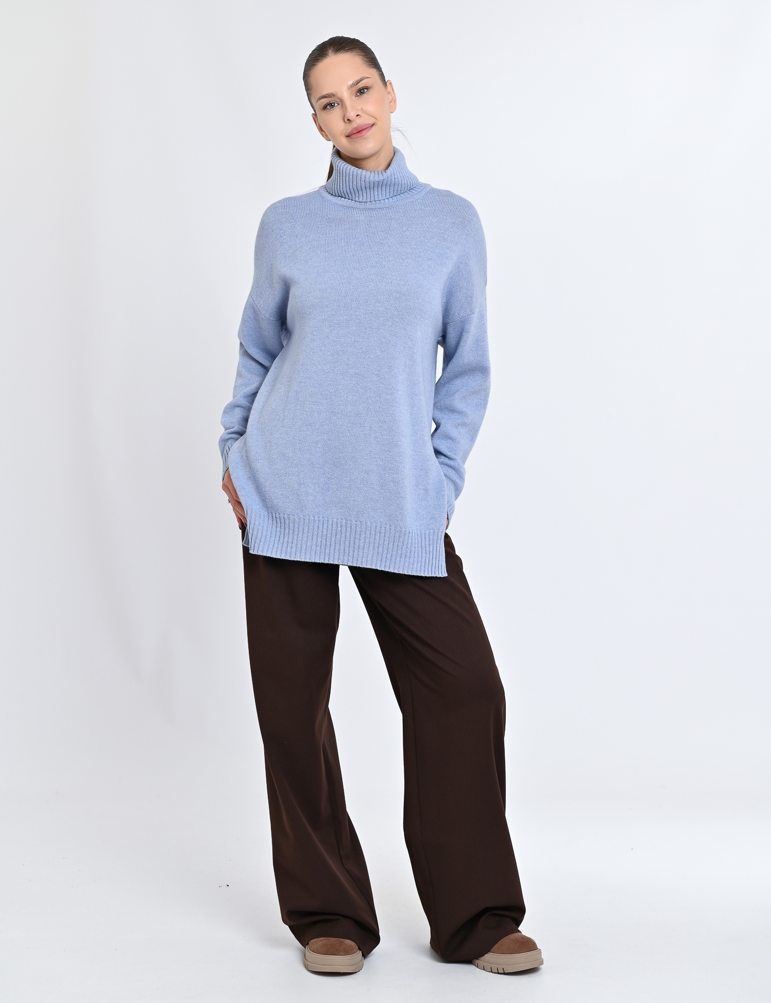 Картинка Светр блакитний