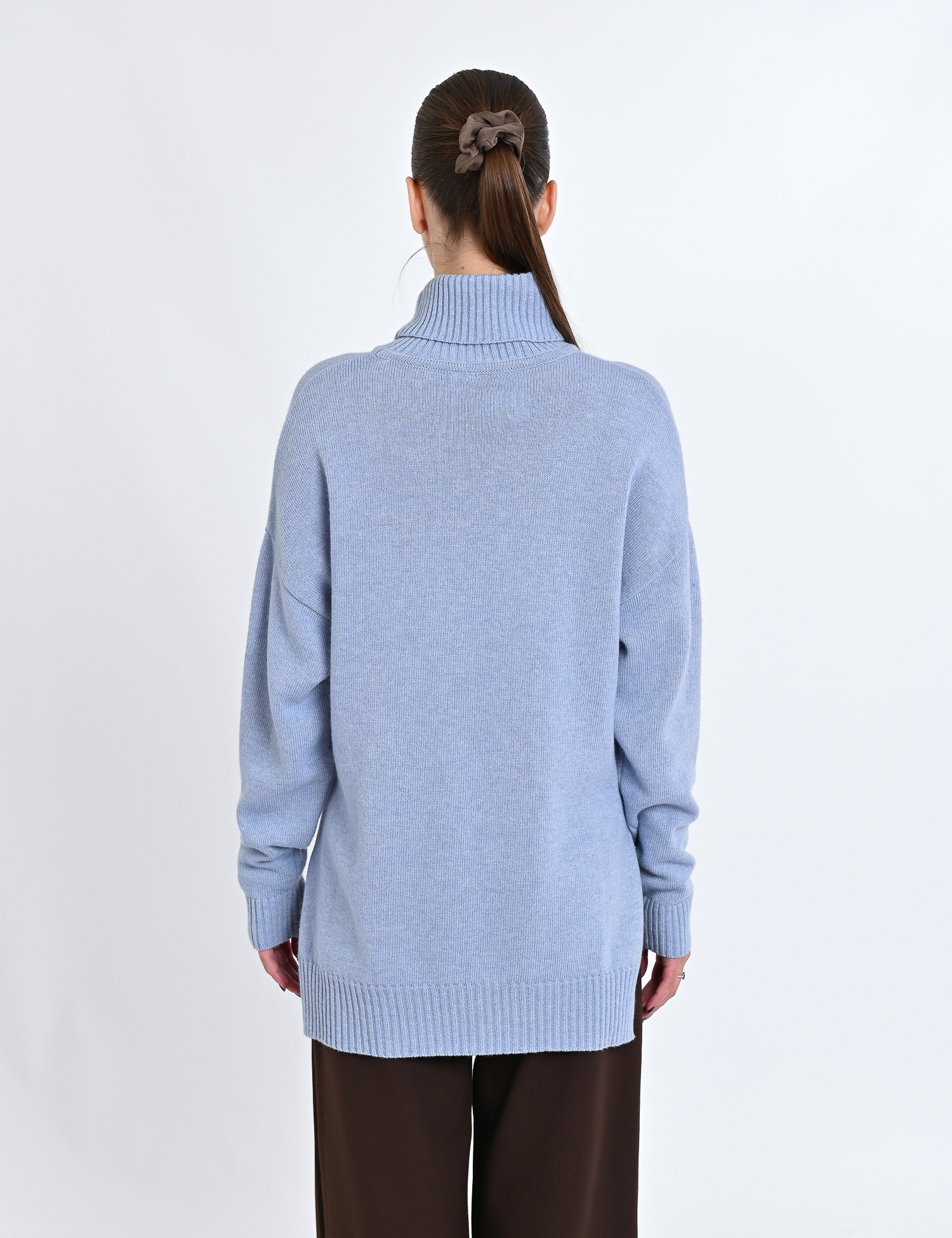 Картинка Светр блакитний