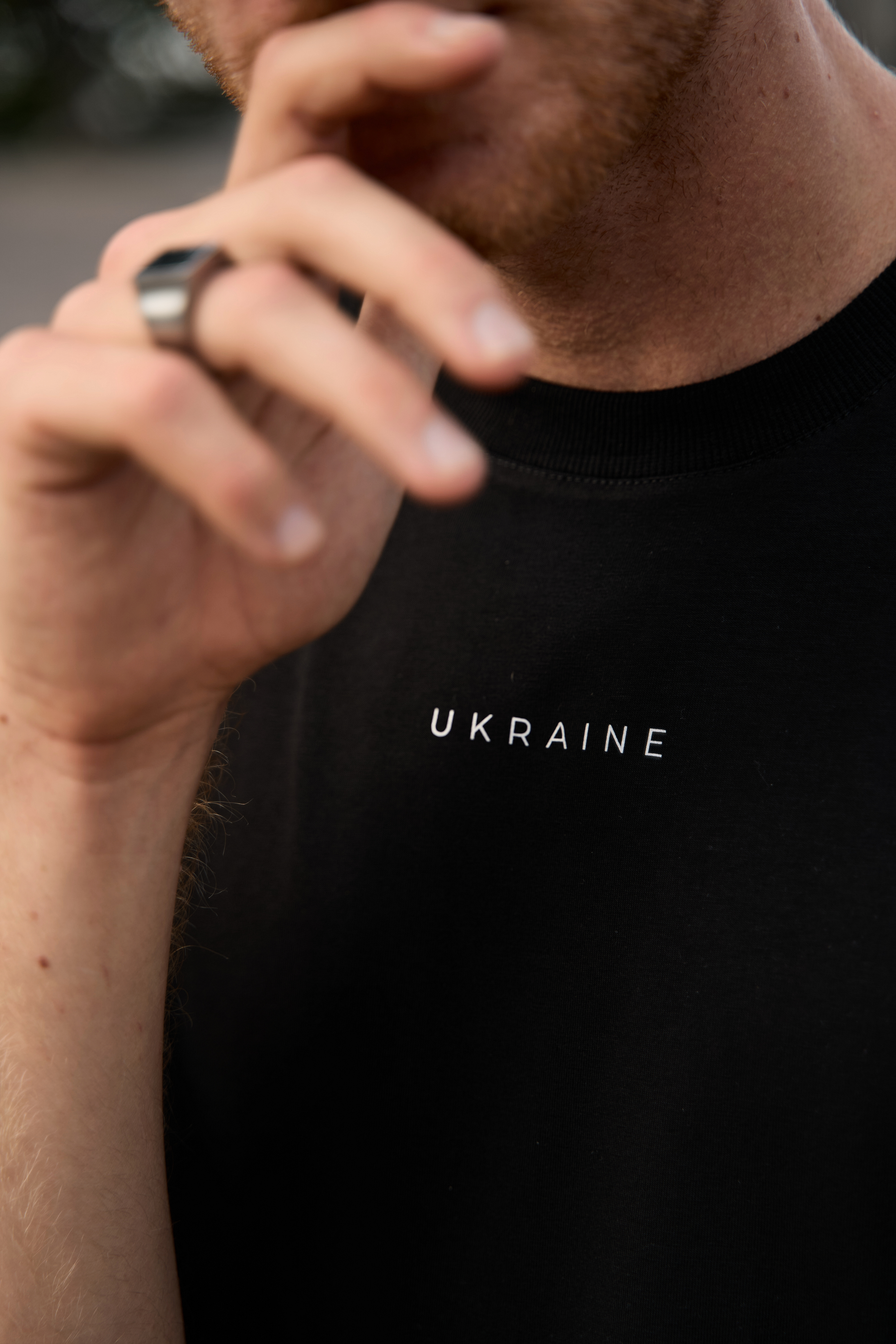 Картинка Чорна футболка "Ukraine"