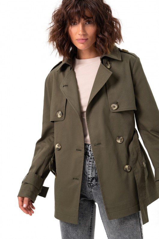 Картинка Темно-зелений плащ