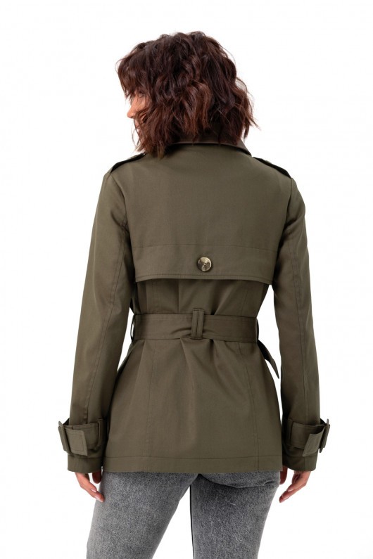 Картинка Темно-зелений плащ