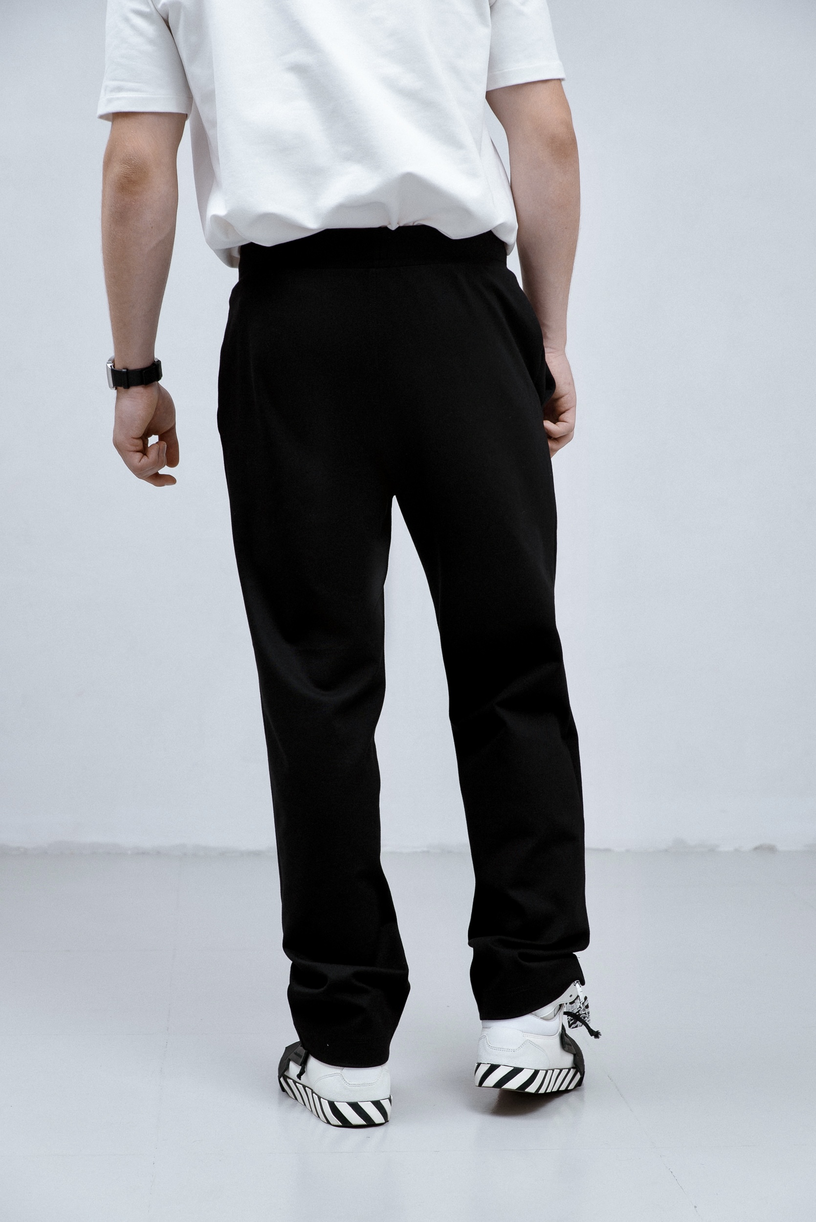 Картинка Чорні чоловічі штани