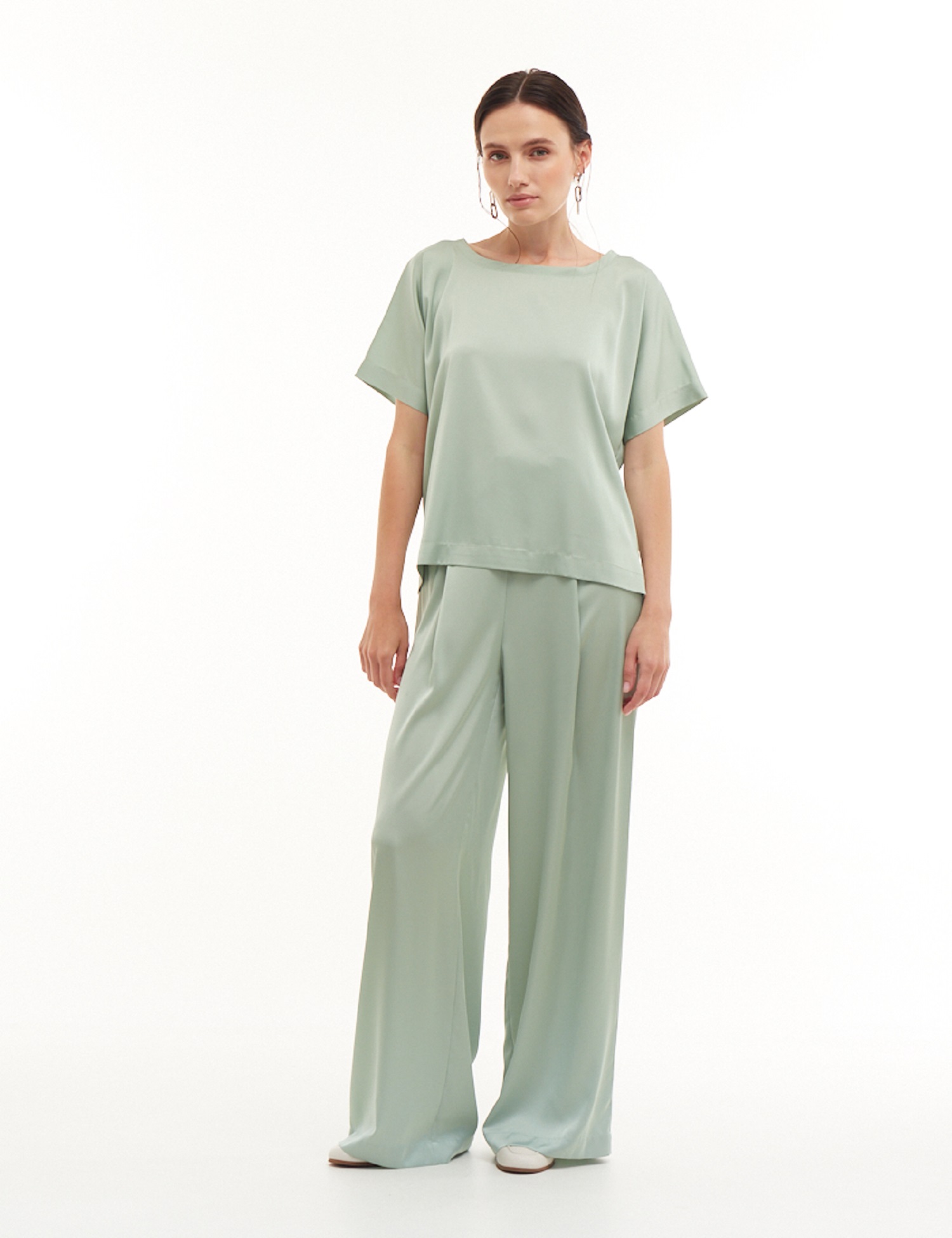 Картинка Футболка BASIC світло-зелена 