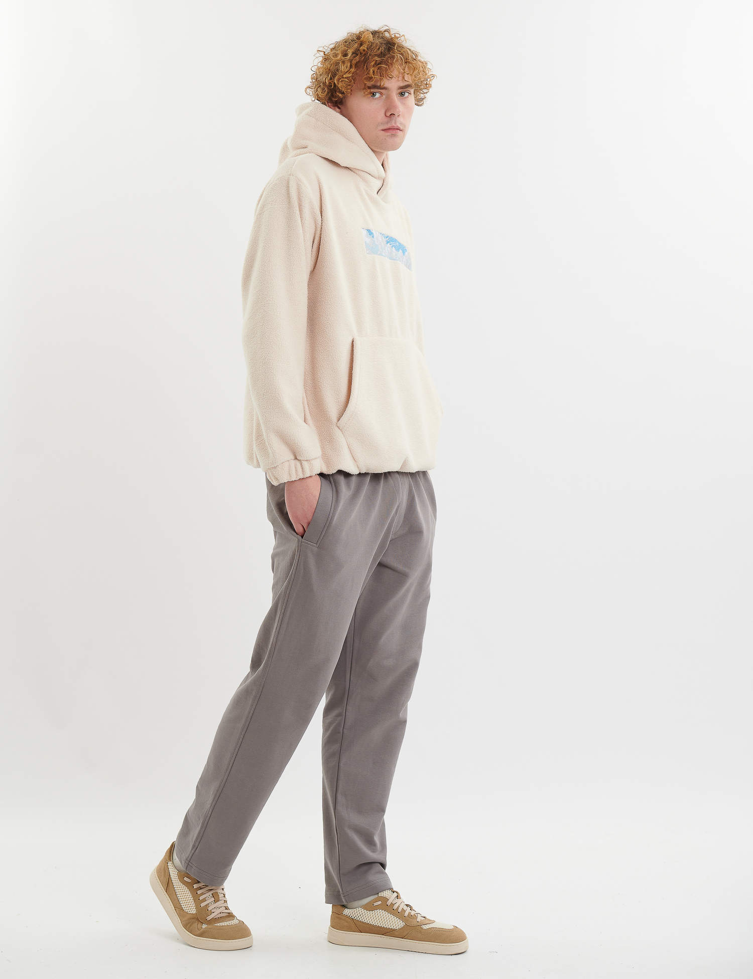 Картинка Бежевий пухнастий худі