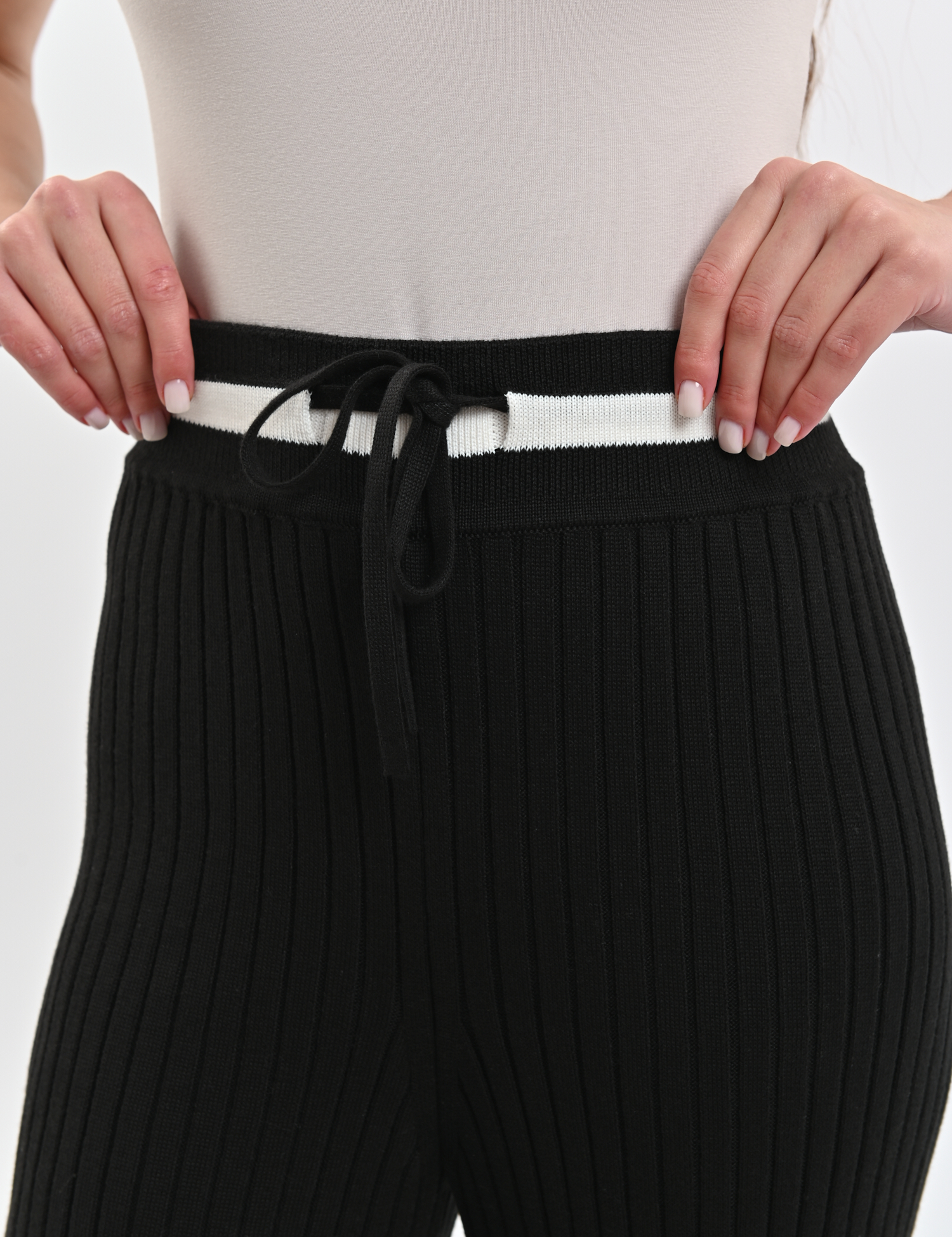 Картинка Брюки чорні