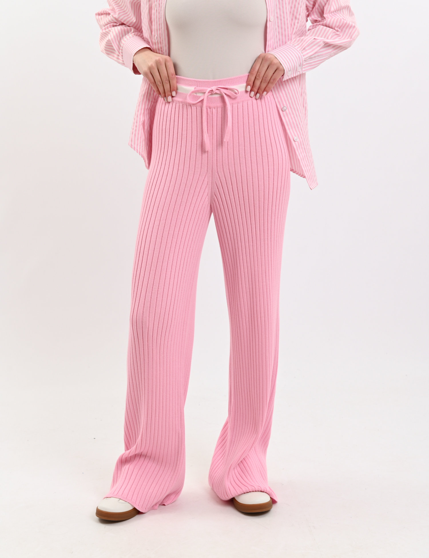 Картинка Брюки рожеві