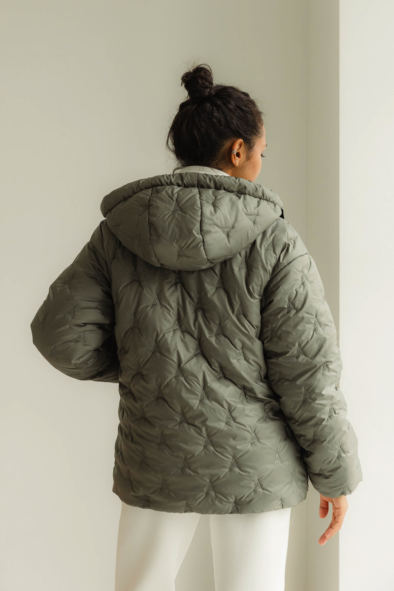 Картинка Зелена куртка