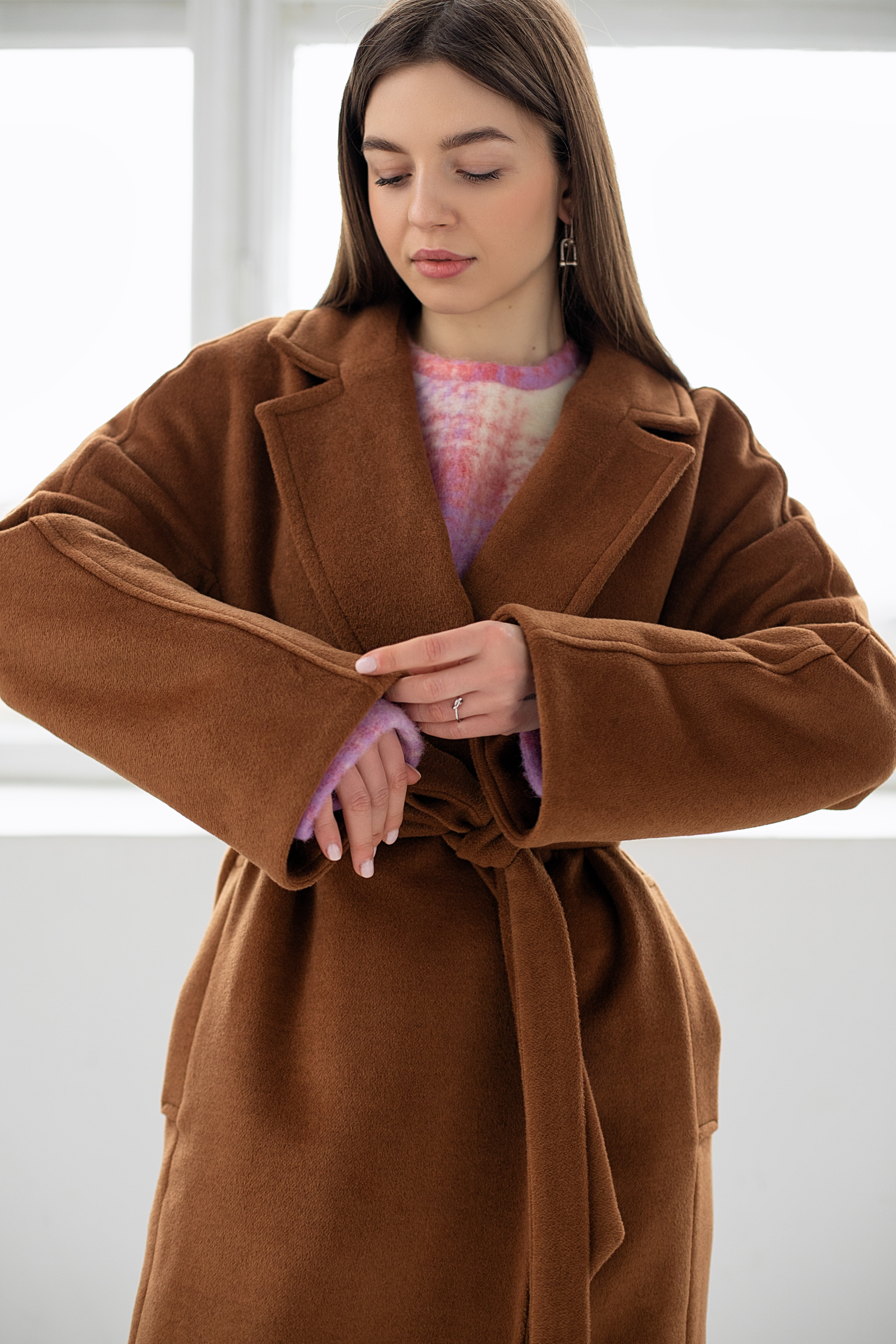 Картинка Коричневе пальто