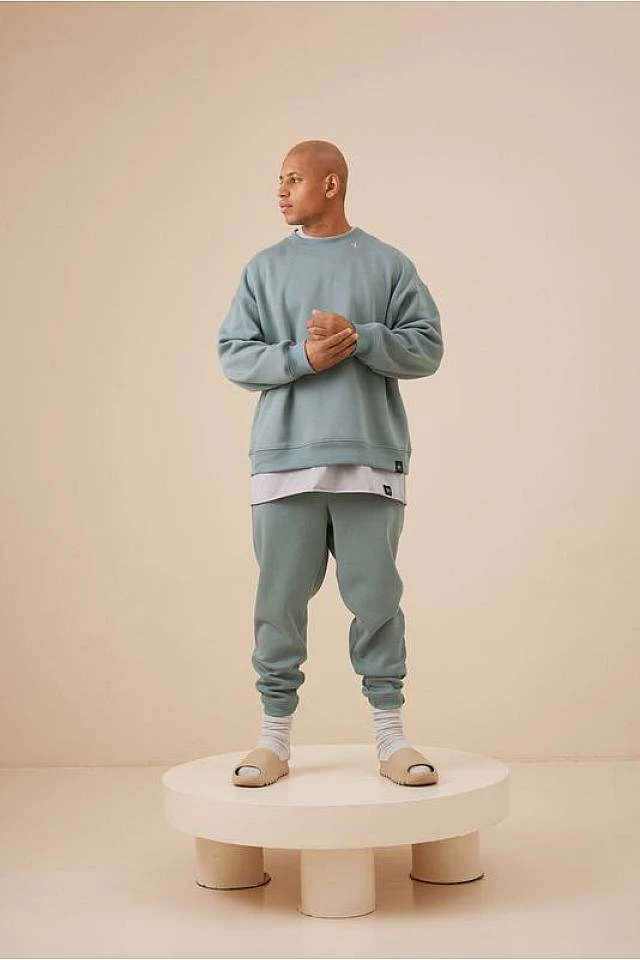 Картинка Блакитний костюм