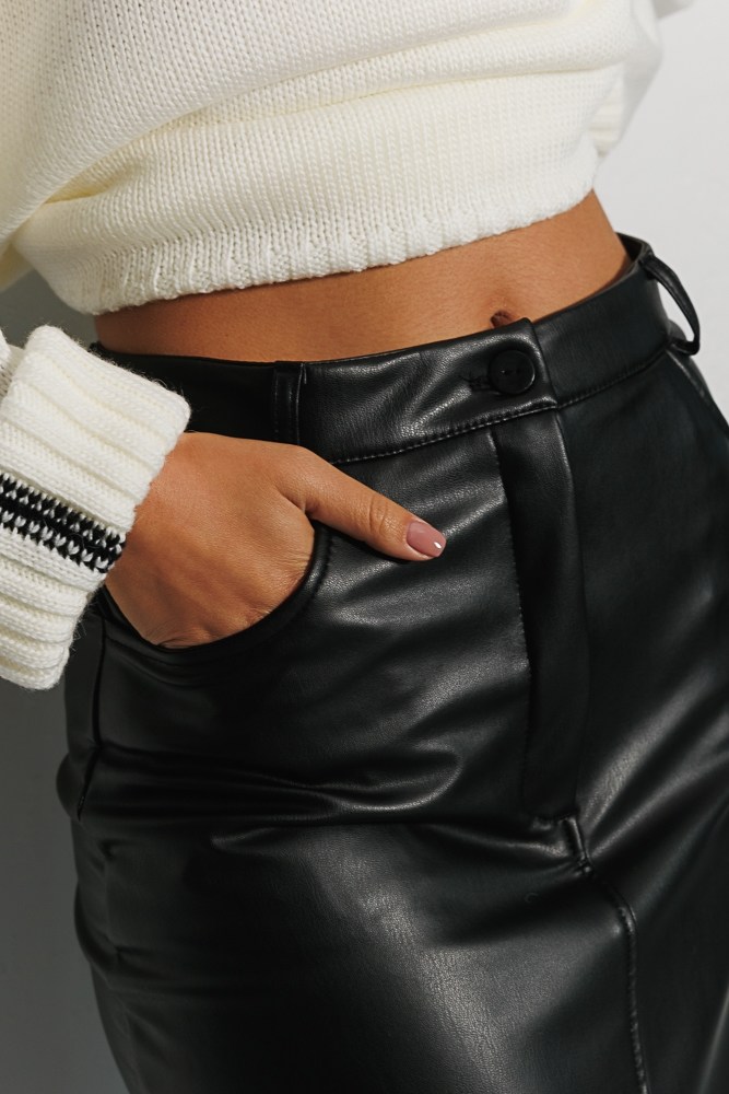 Картинка Чорна спідниця-олівець