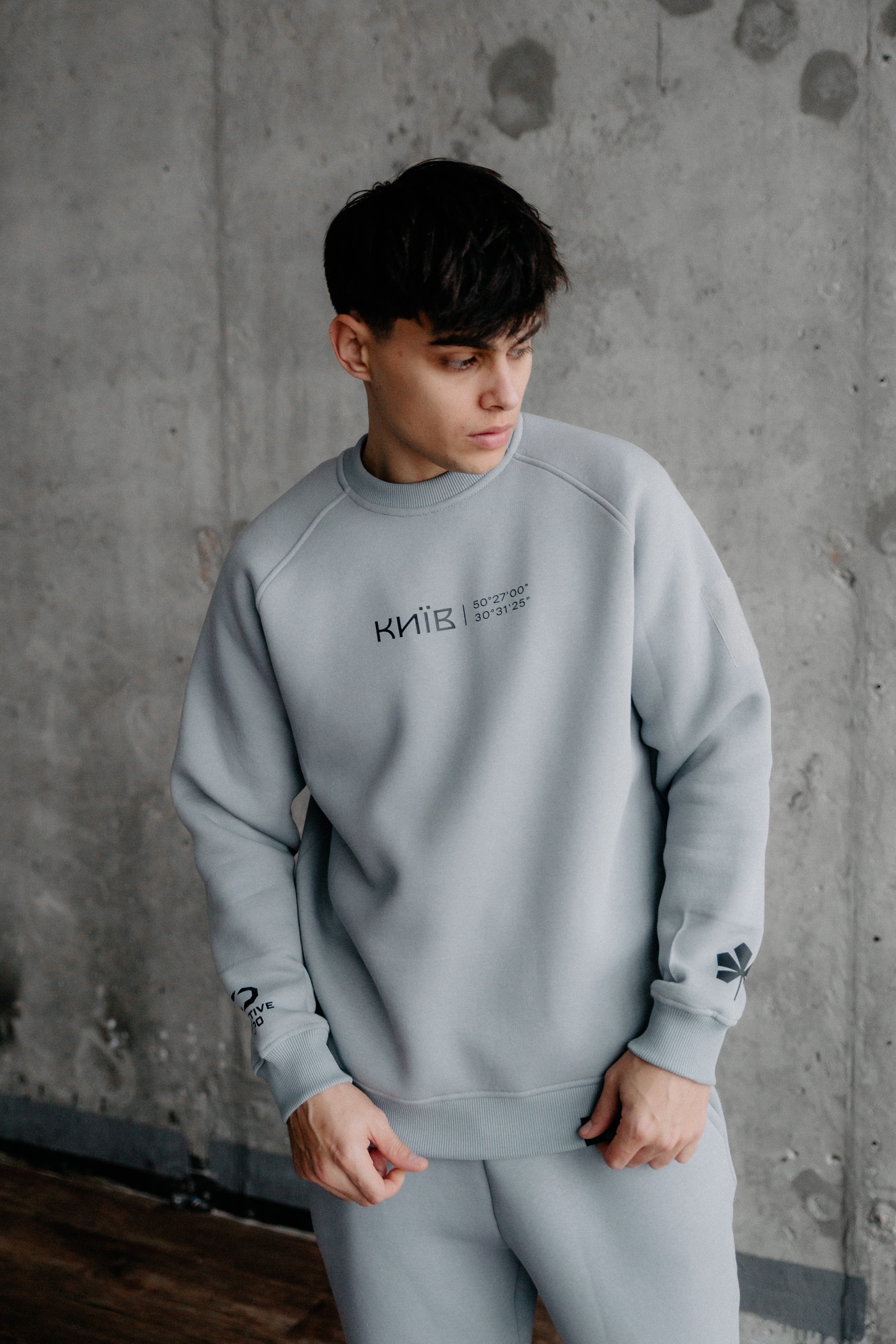 Картинка Світшот "Координати Києва" сірий