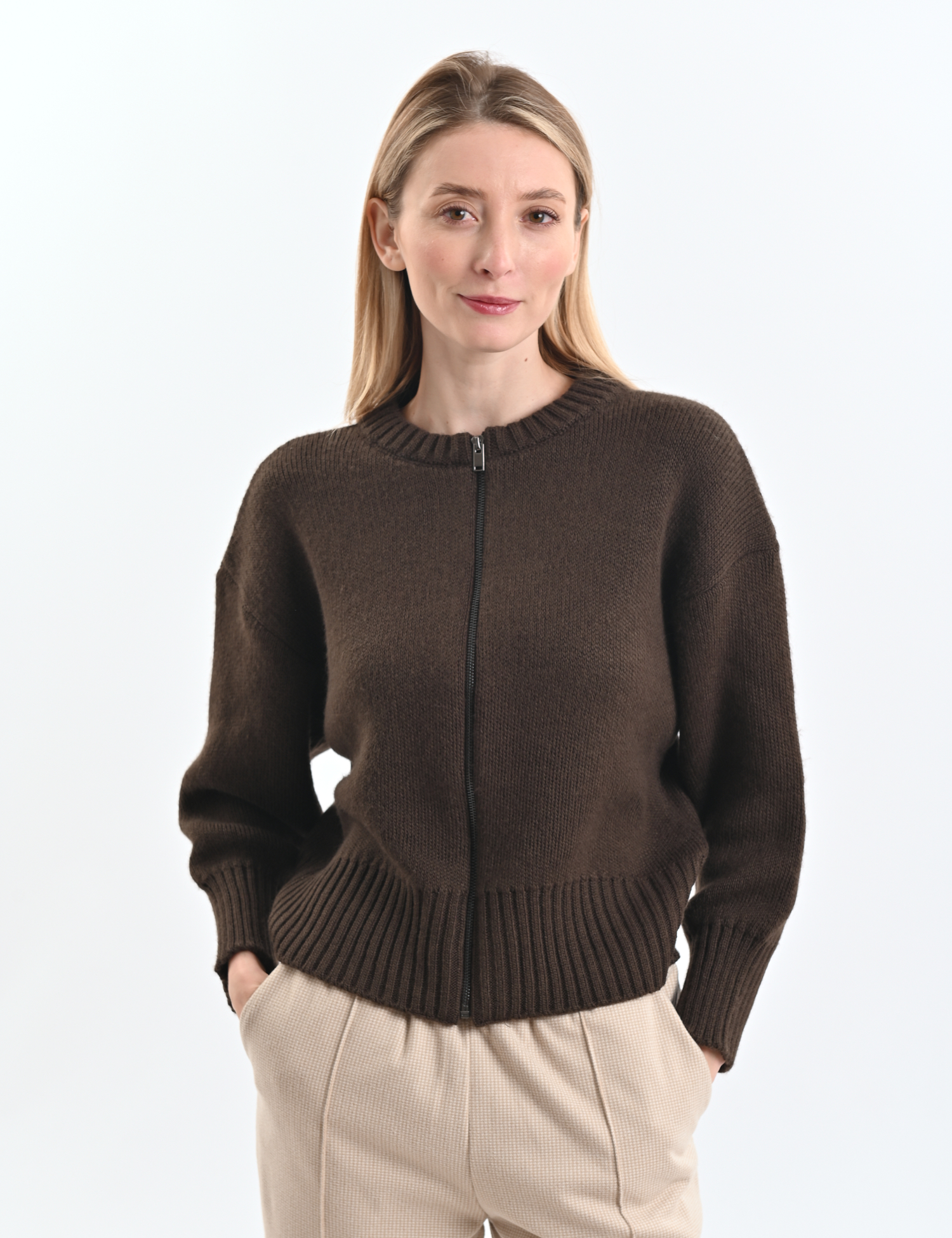 Картинка Кофта темно-коричнева