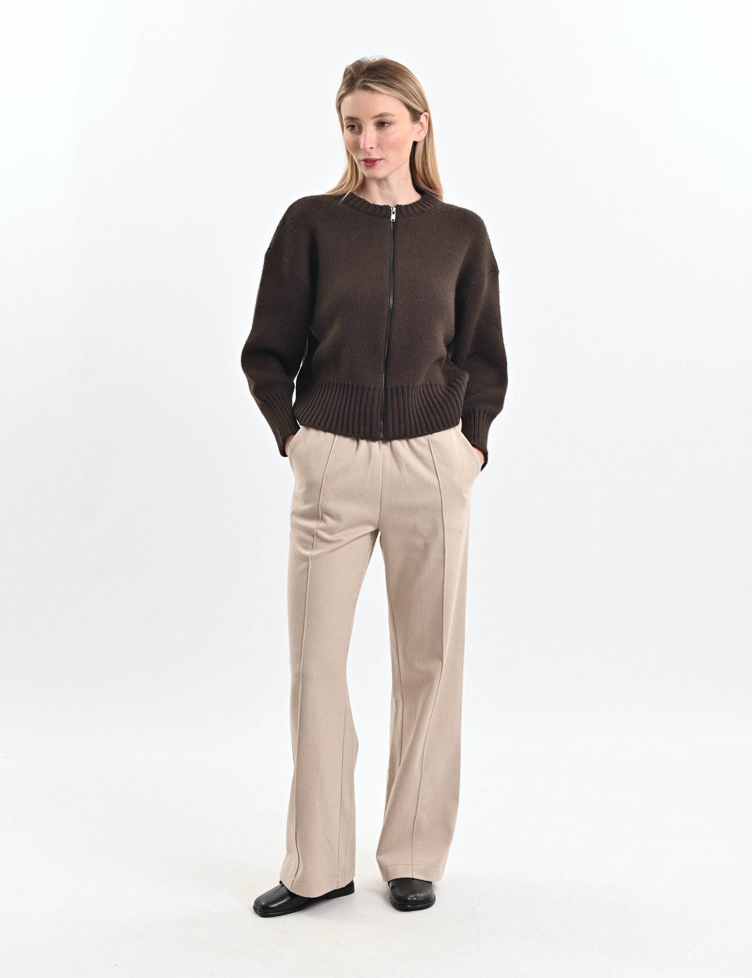 Картинка Кофта темно-коричнева