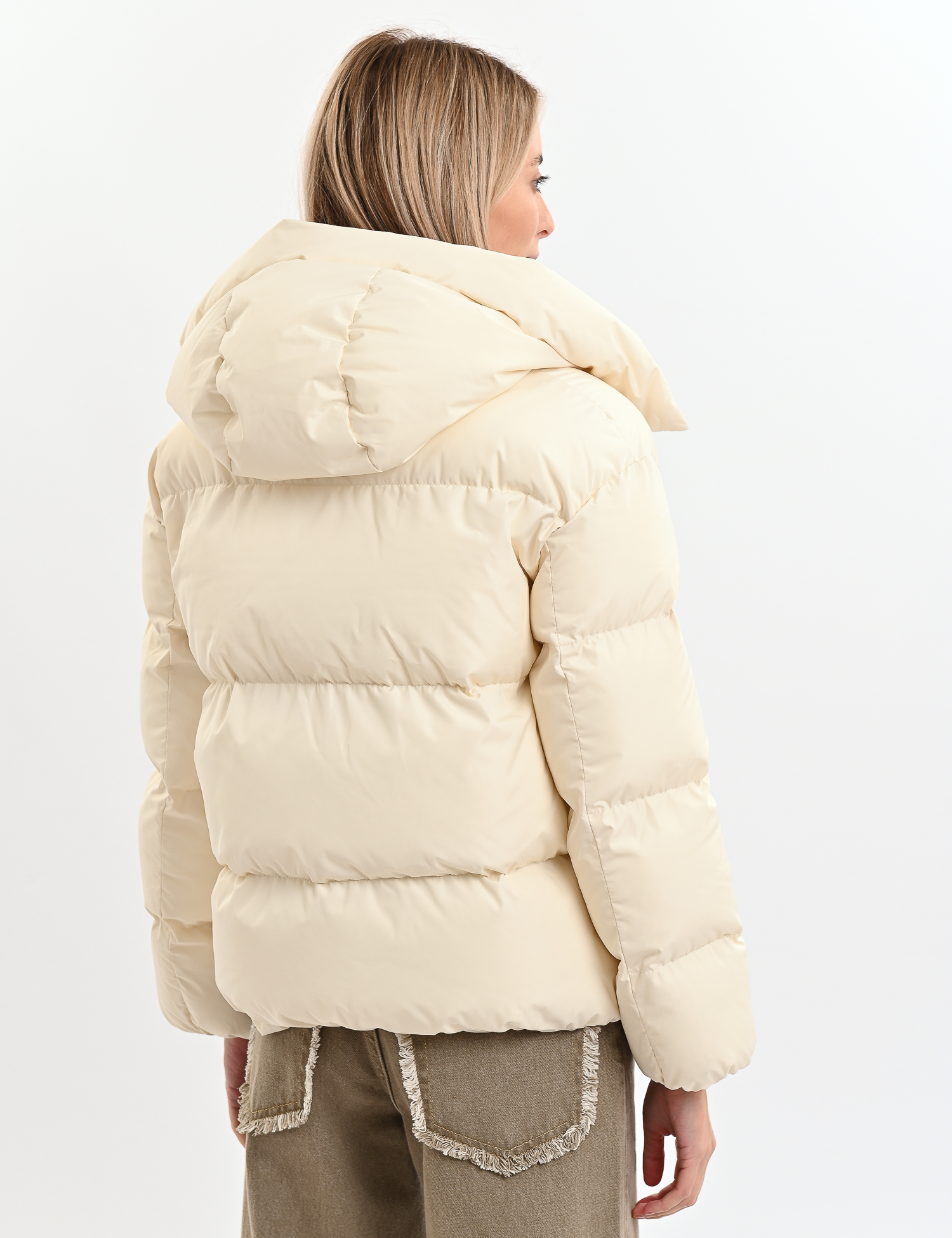 Картинка Куртка-пуховик укорочений молоко