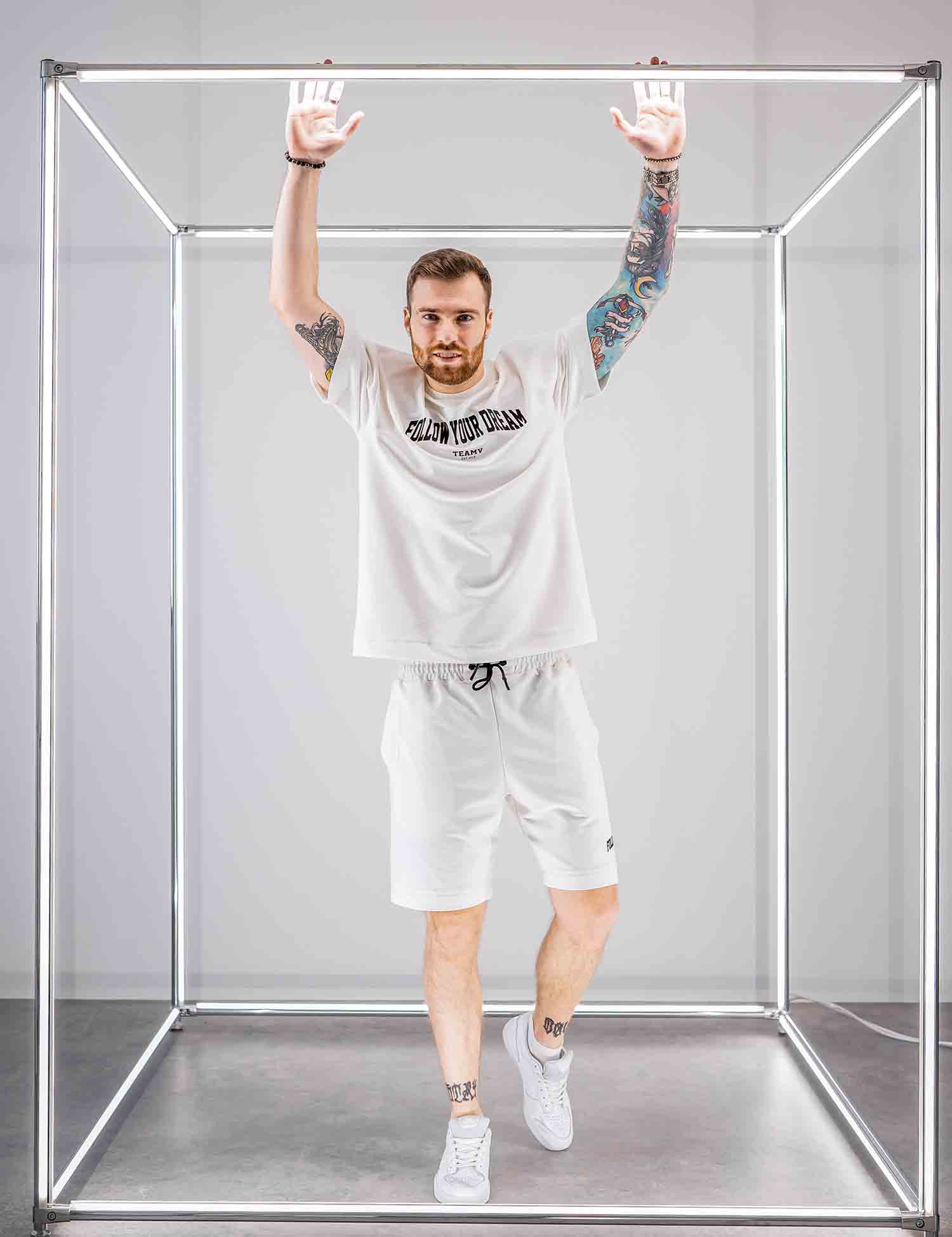 Картинка Костюм білий