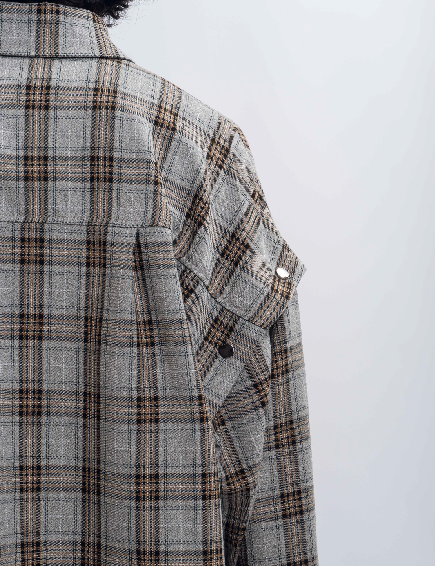 Картинка Сорочка світло-коричнева картата з відстібними рукавами