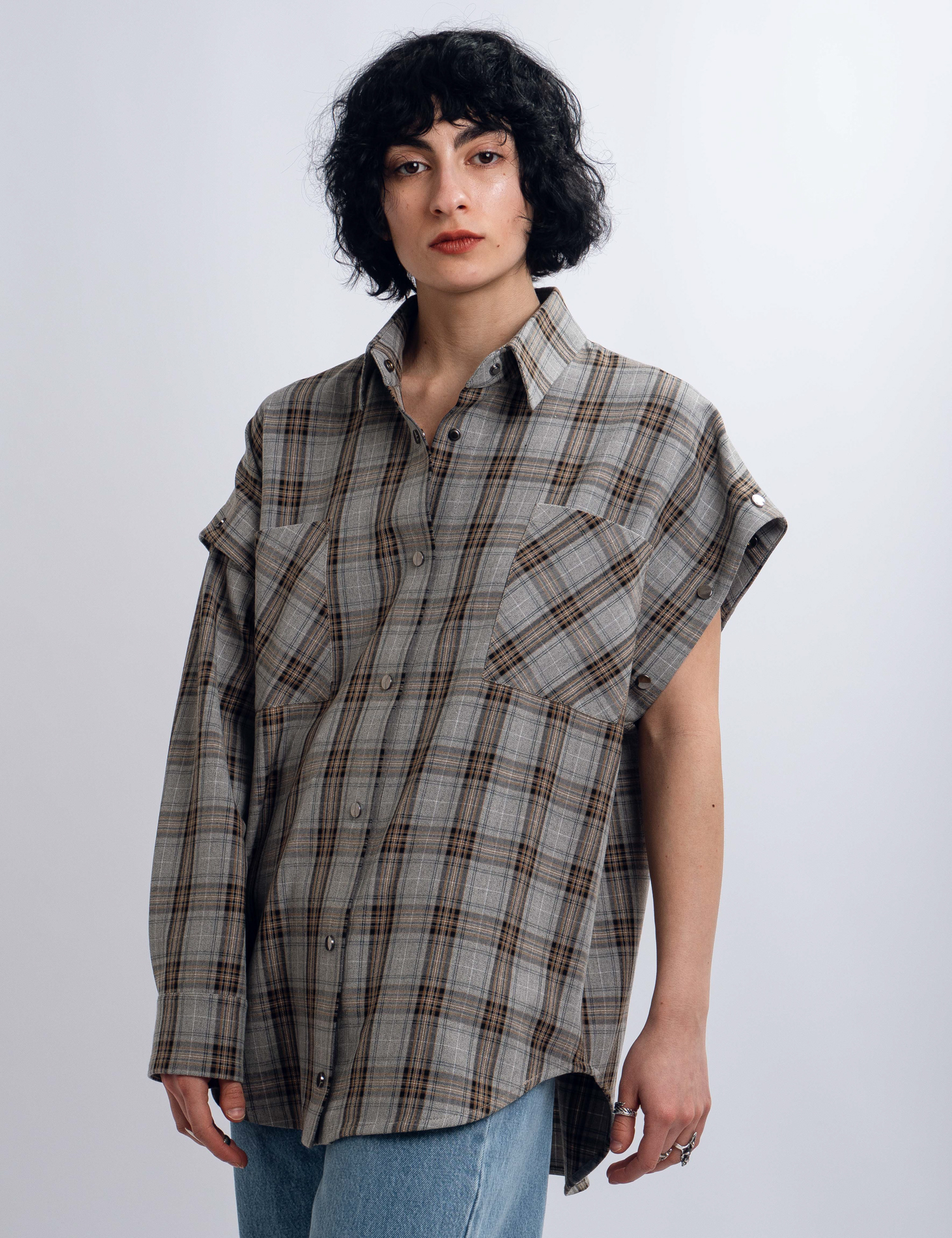 Картинка Сорочка світло-коричнева картата з відстібними рукавами