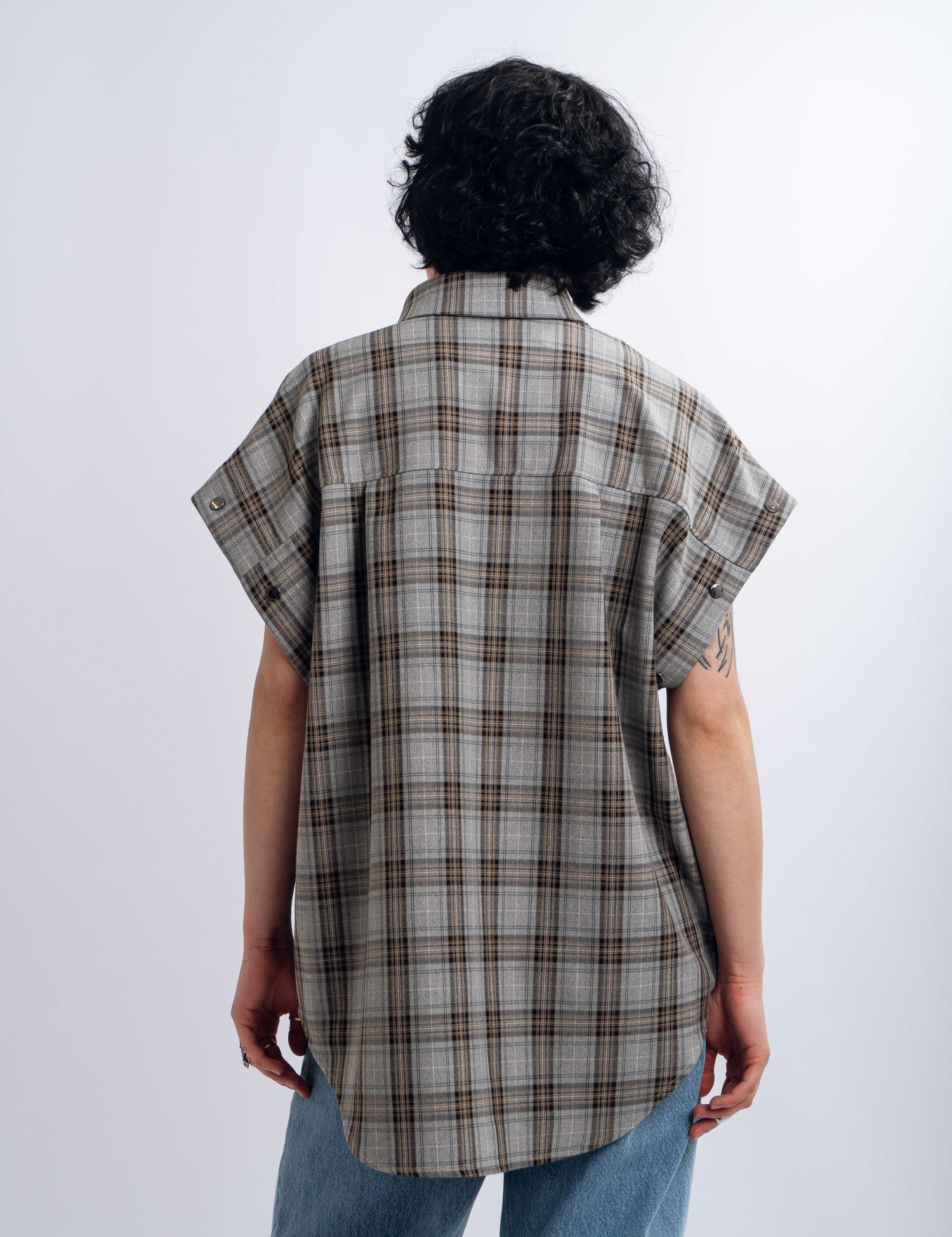 Картинка Сорочка світло-коричнева картата з відстібними рукавами