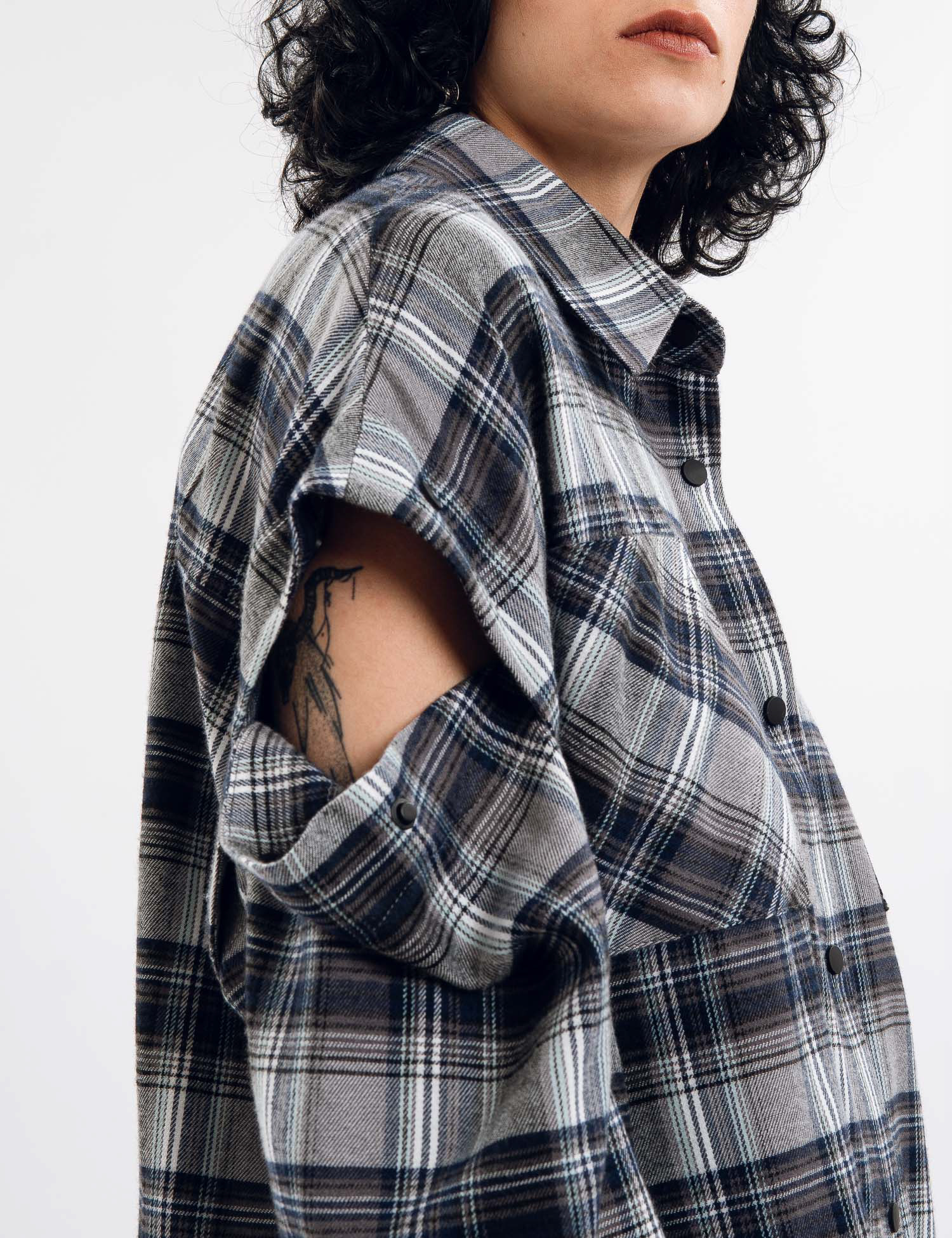 Картинка Сорочка синя картата з відстібними рукавами