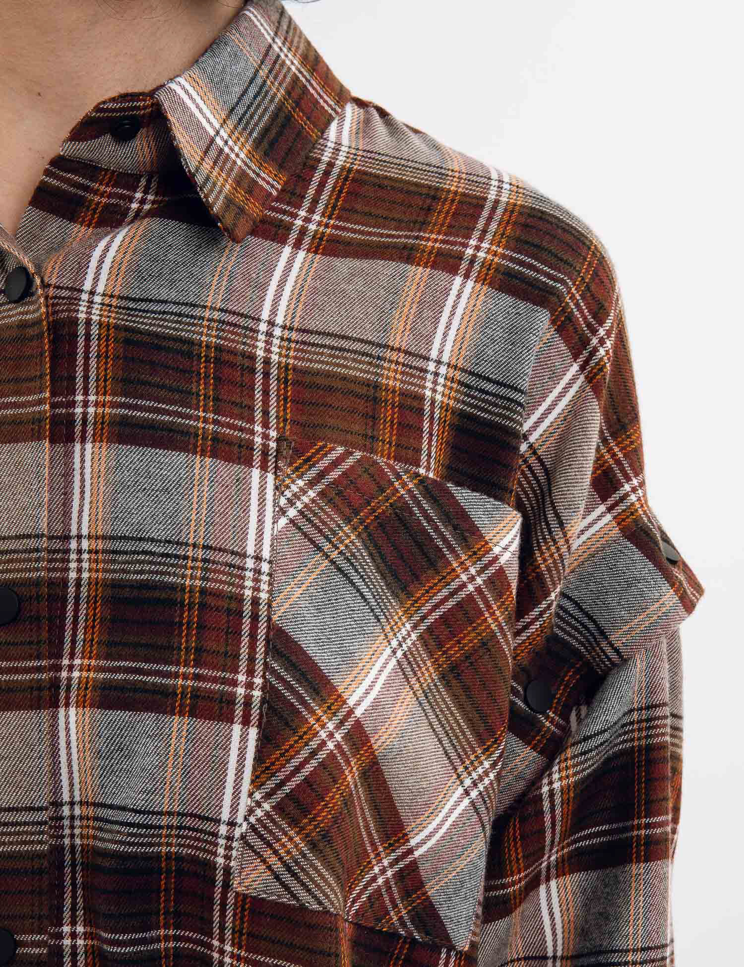 Картинка Сорочка коричнева картата з відстібними рукавами 