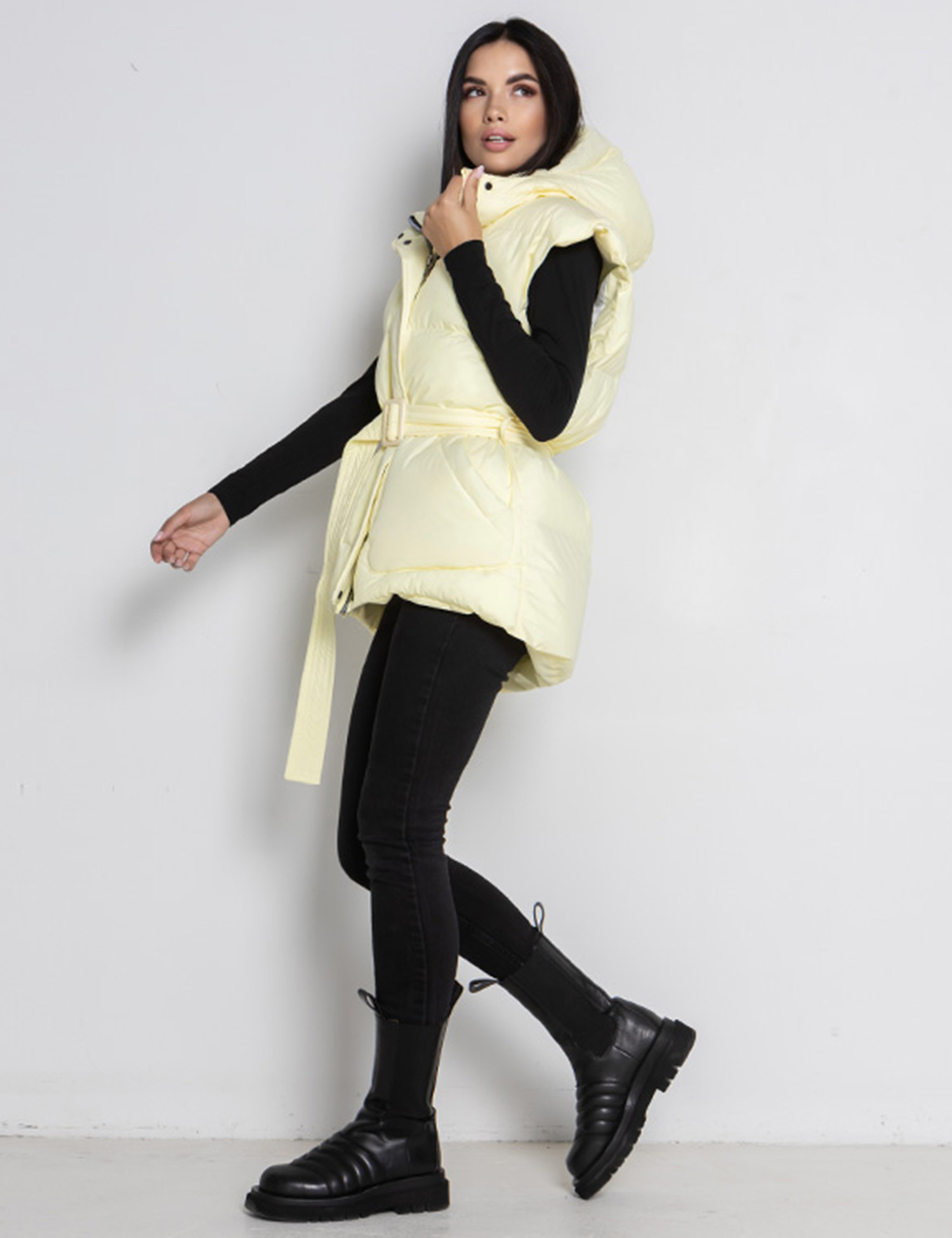 Картинка Жиле жовтий утеплений з посом