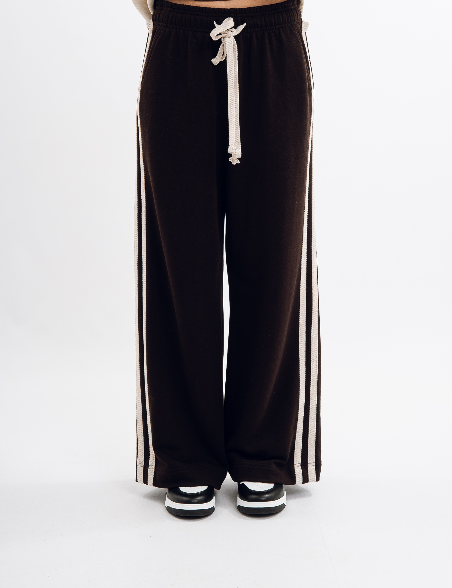 Картинка Штани коричневі