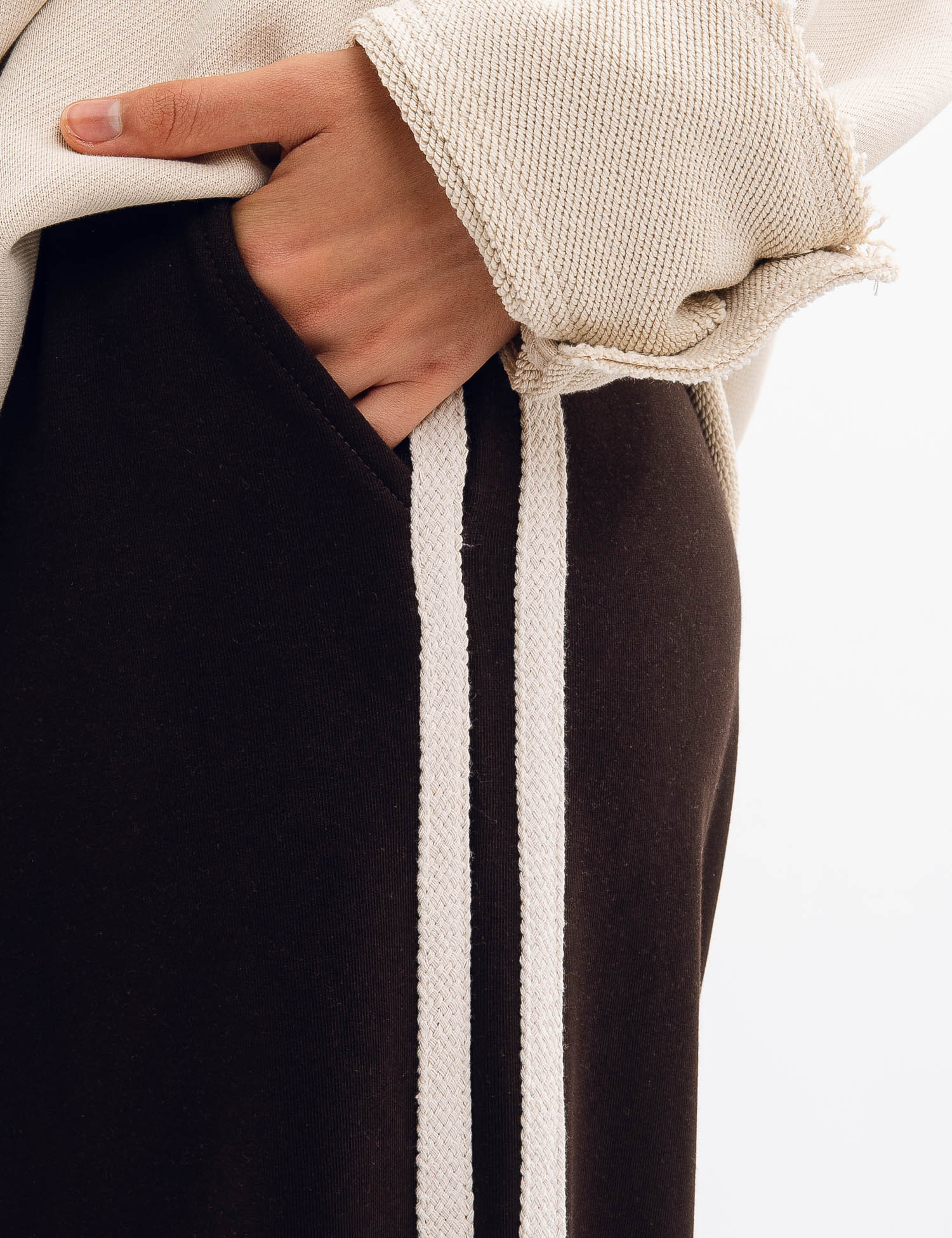 Картинка Штани коричневі